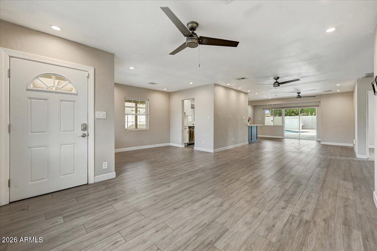 4325 N 19TH Place