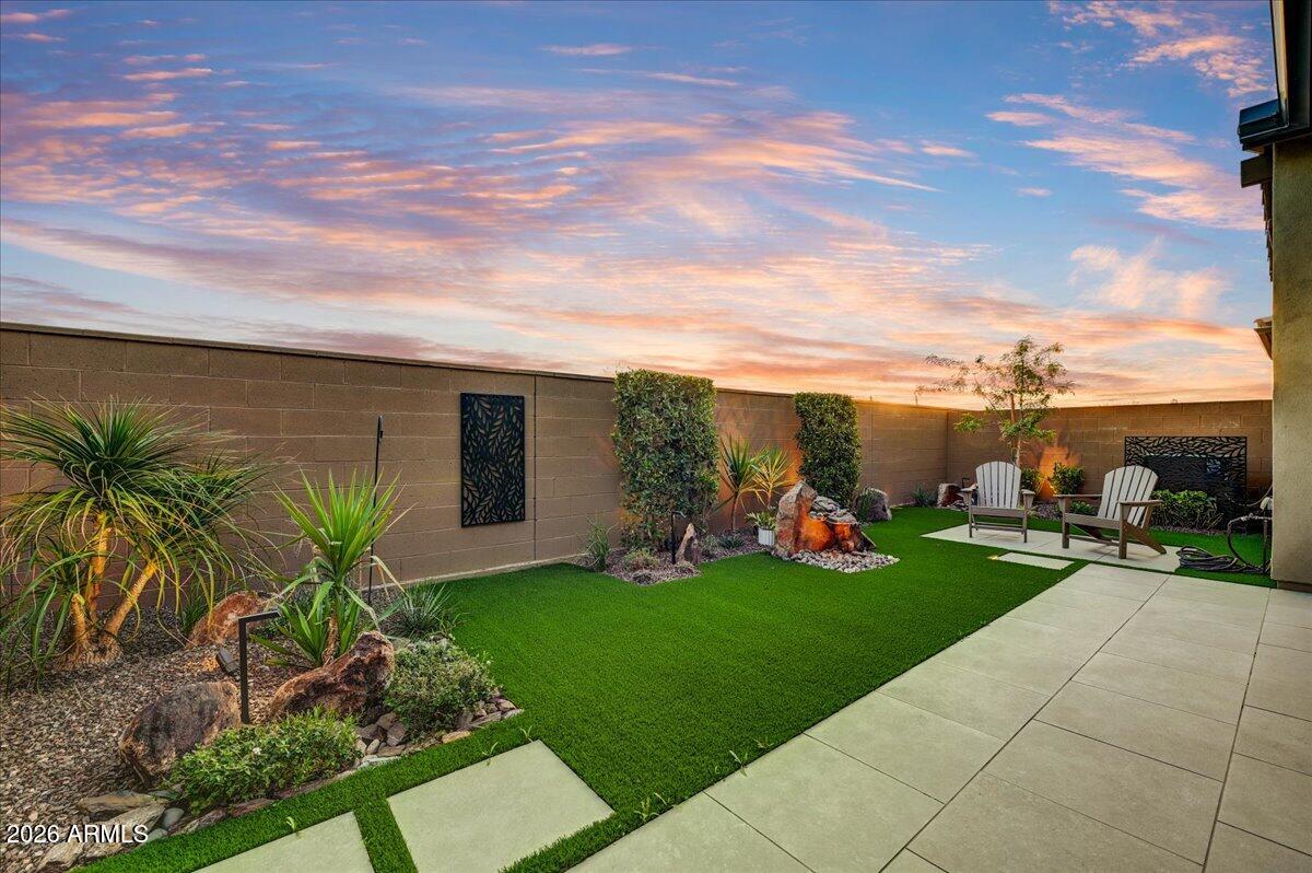 7285 E CAMINO SALIDA DEL SOL E