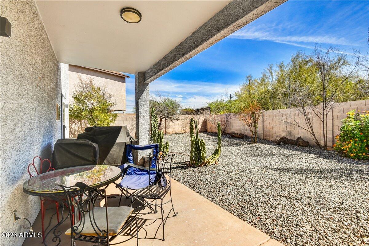 1418 E MALAPAI Drive
