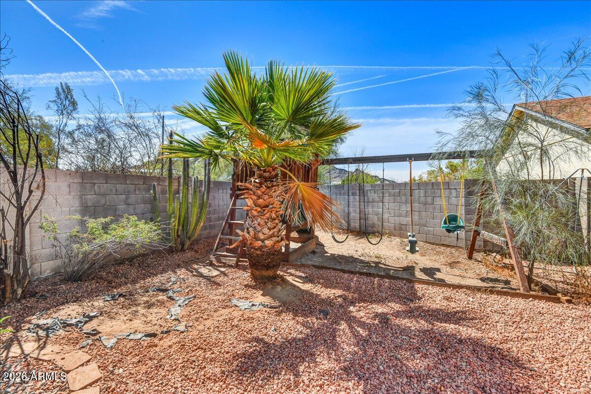 1418 E MALAPAI Drive