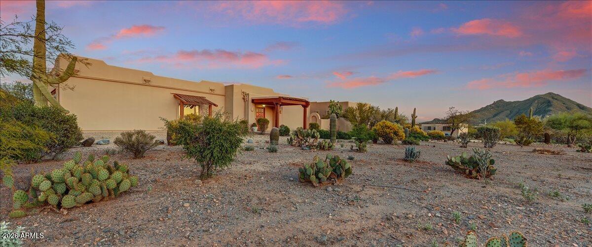 39405 N SPUR CROSS Road