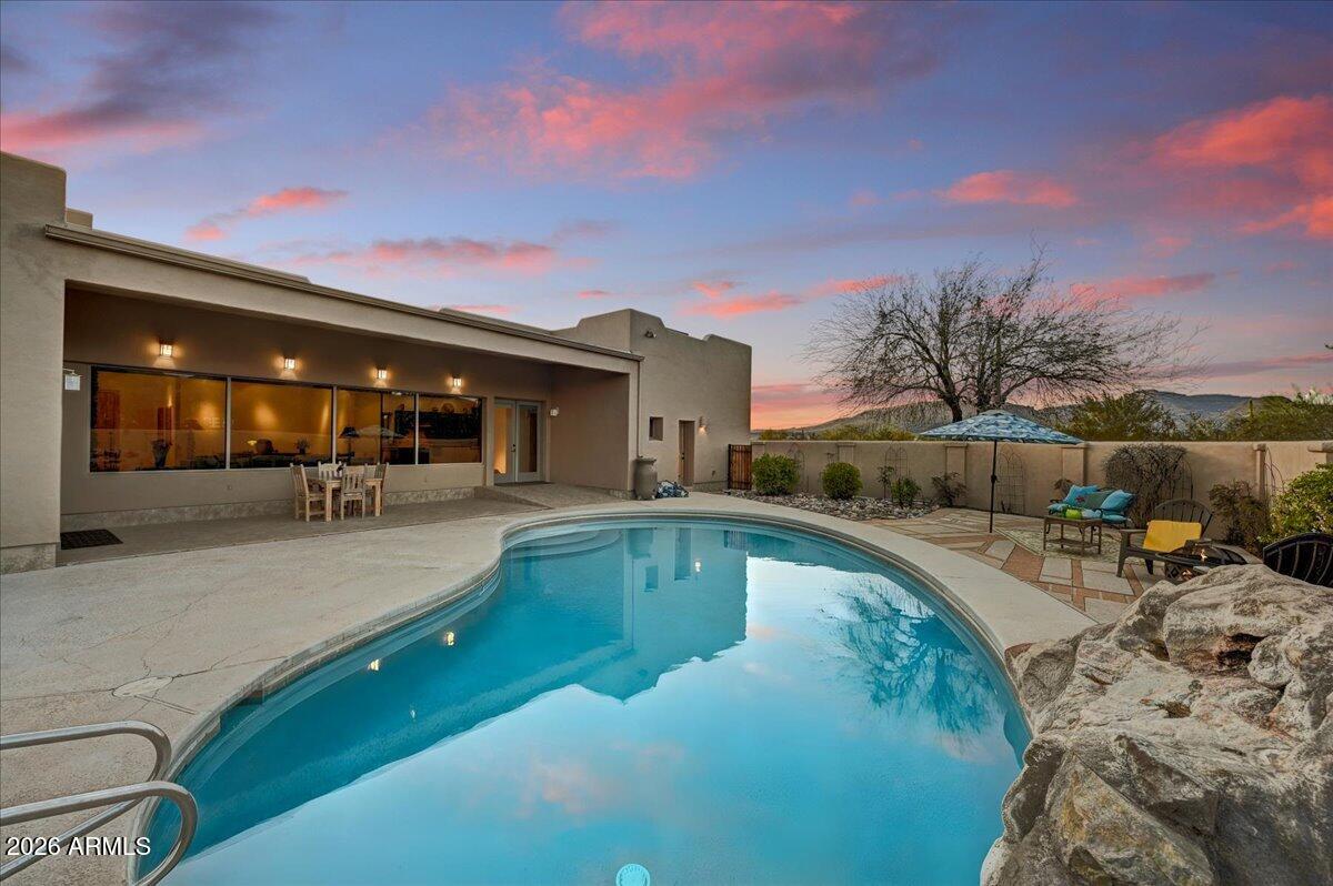 39405 N SPUR CROSS Road