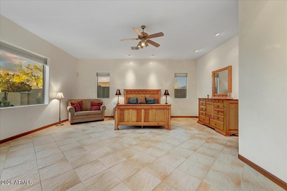 39405 N SPUR CROSS Road