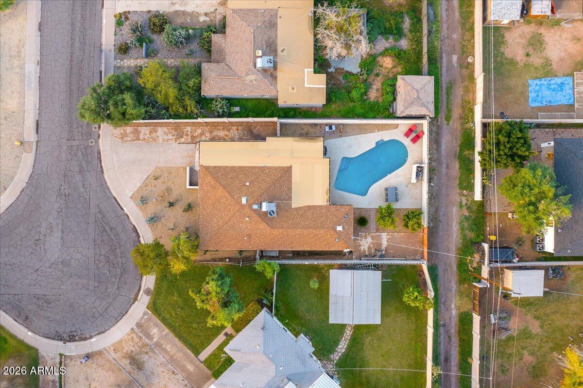 4325 N 19TH Place