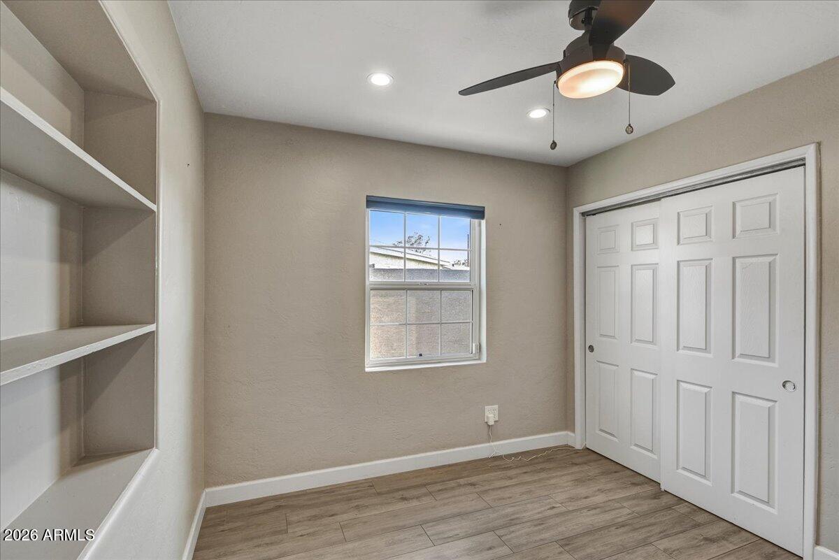 4325 N 19TH Place
