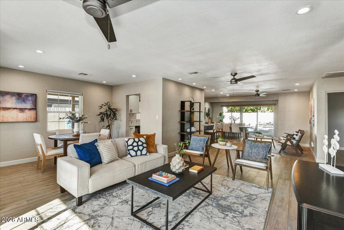 4325 N 19TH Place