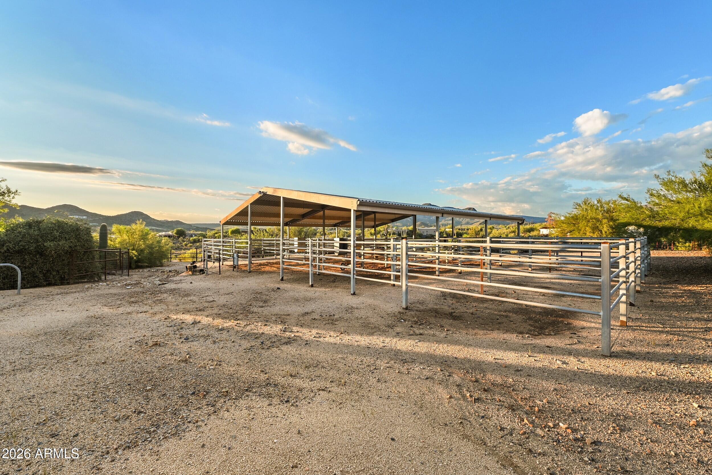 40025 N SPUR CROSS Road