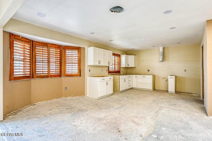1944 RATNER Circle