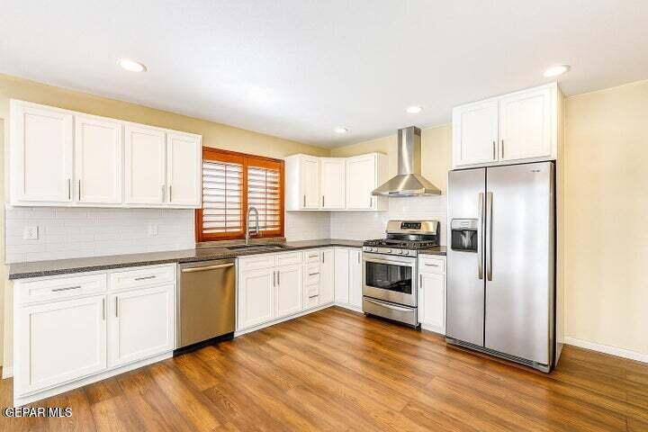 1944 RATNER Circle