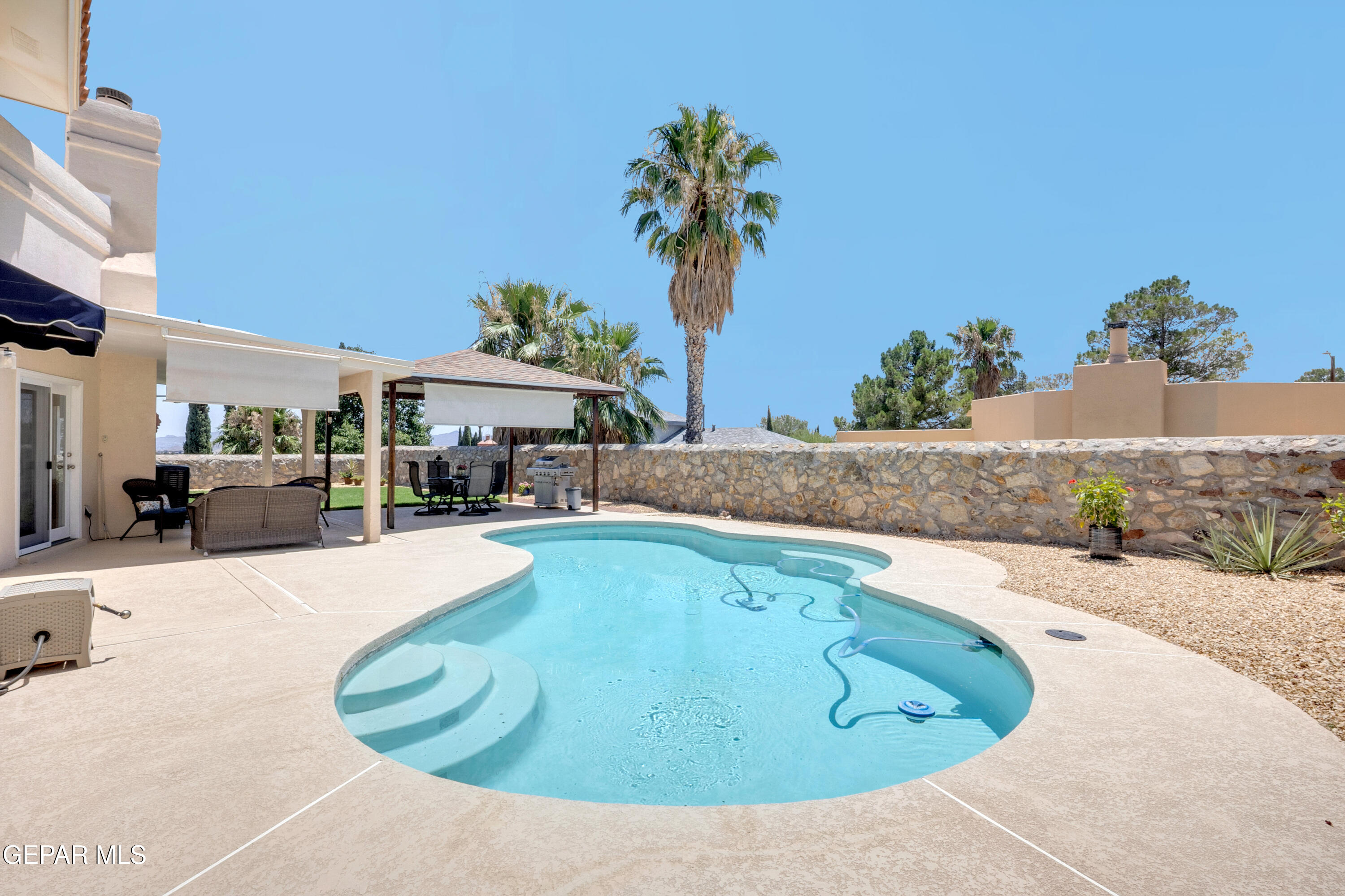 7016 TOLUCA Drive