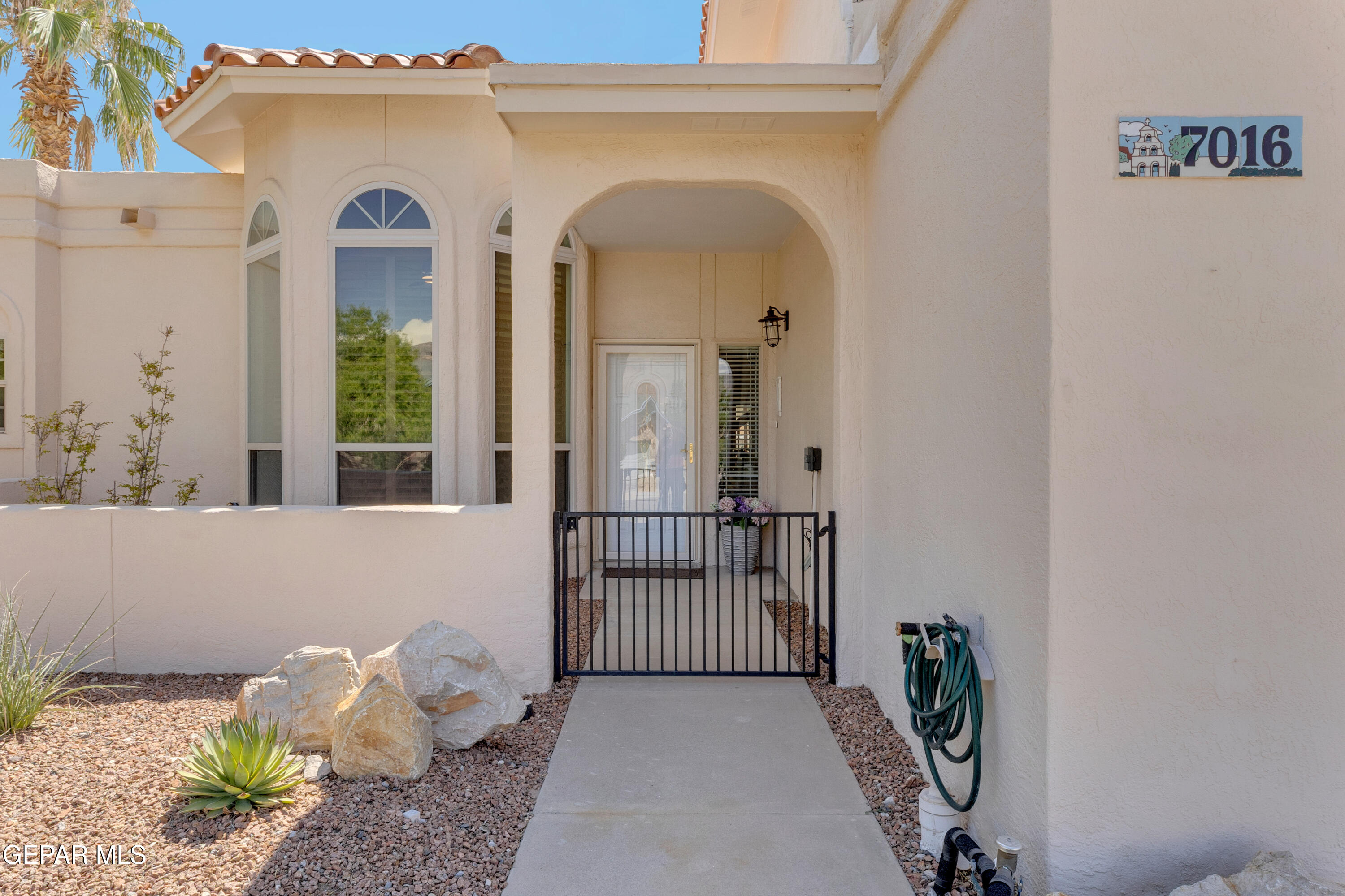 7016 TOLUCA Drive