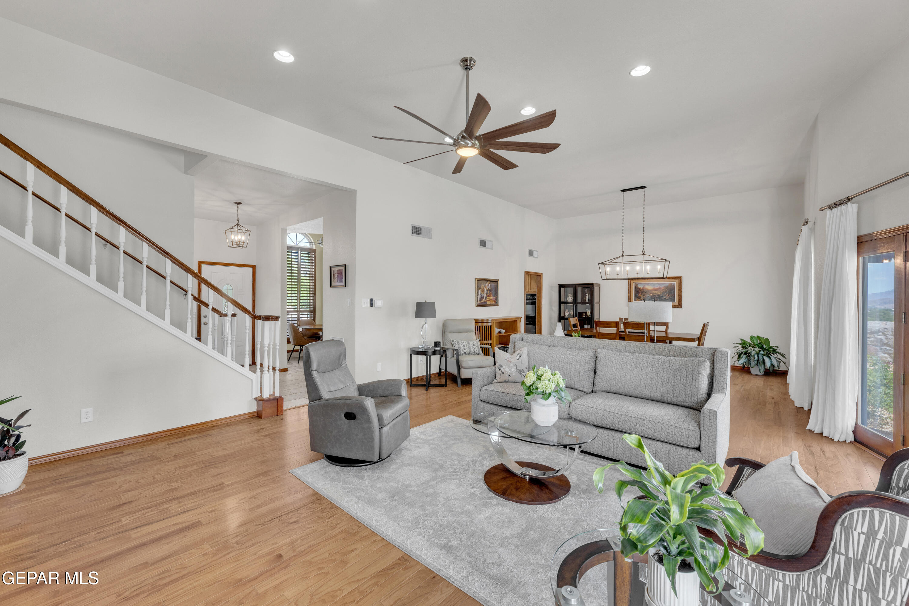 7016 TOLUCA Drive