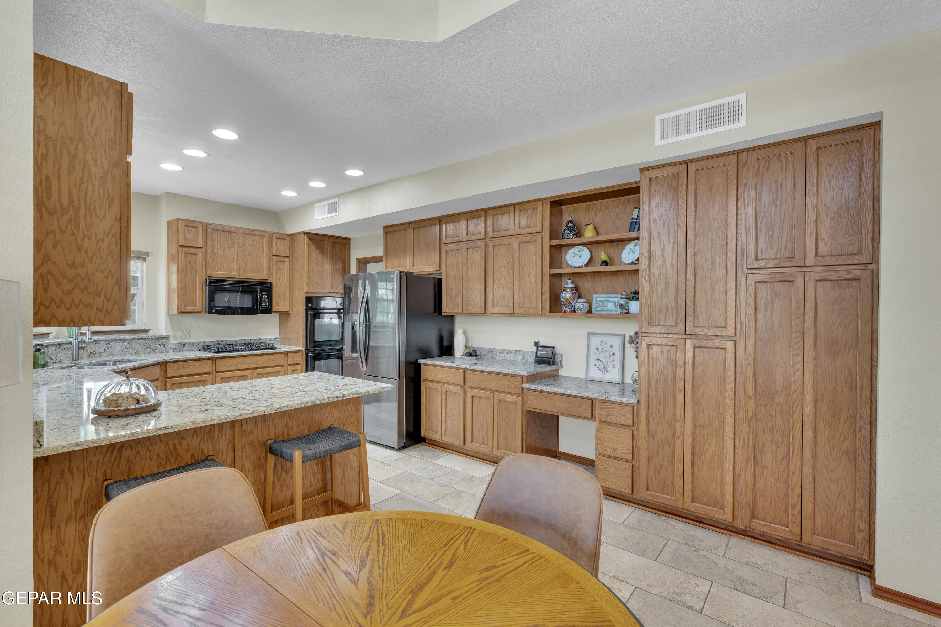 7016 TOLUCA Drive