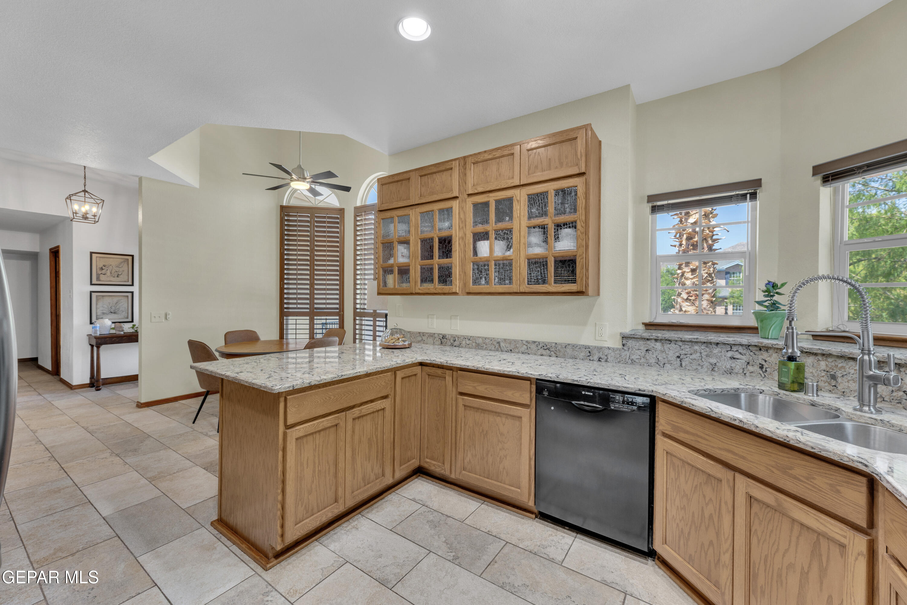 7016 TOLUCA Drive