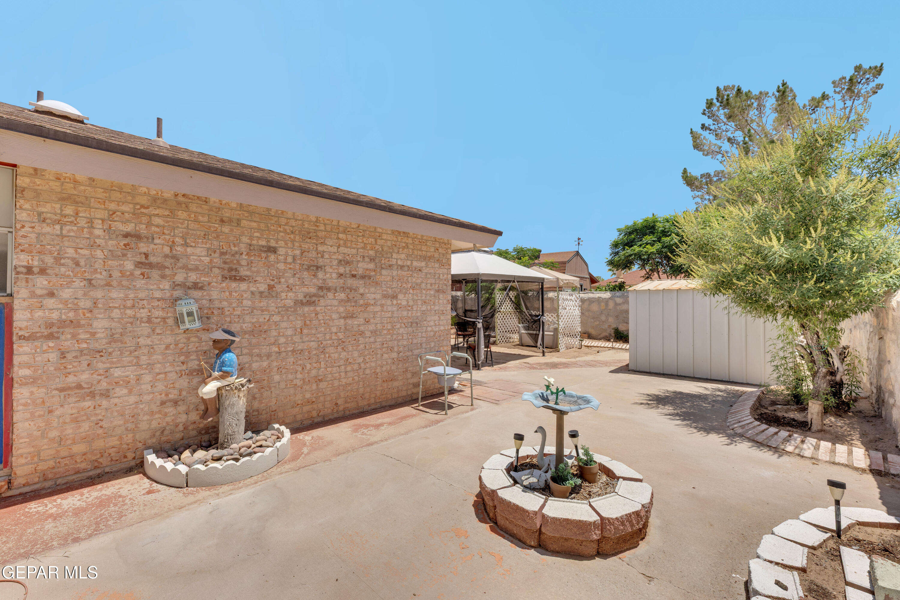 10904 DELAFIELD Drive