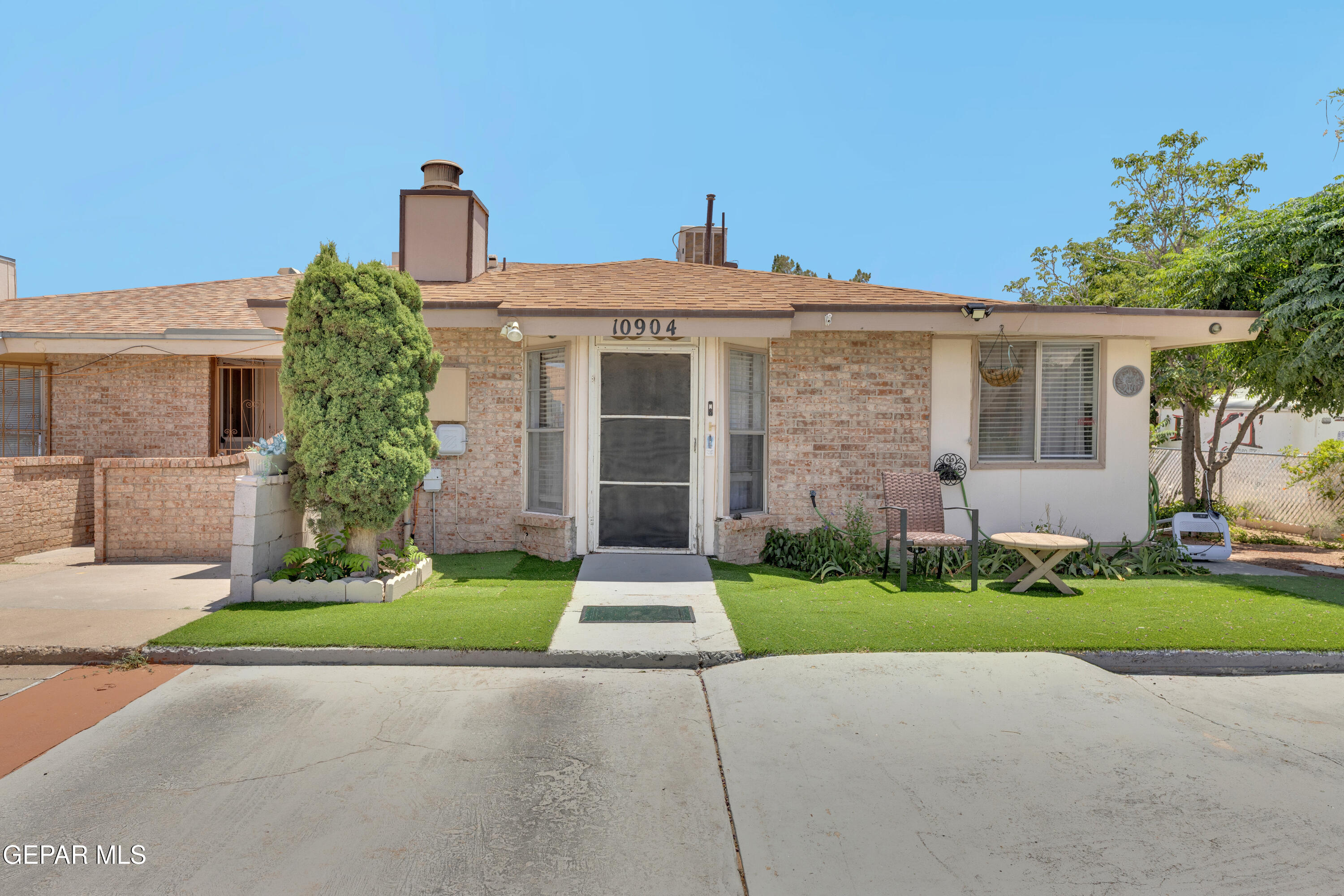 10904 DELAFIELD Drive