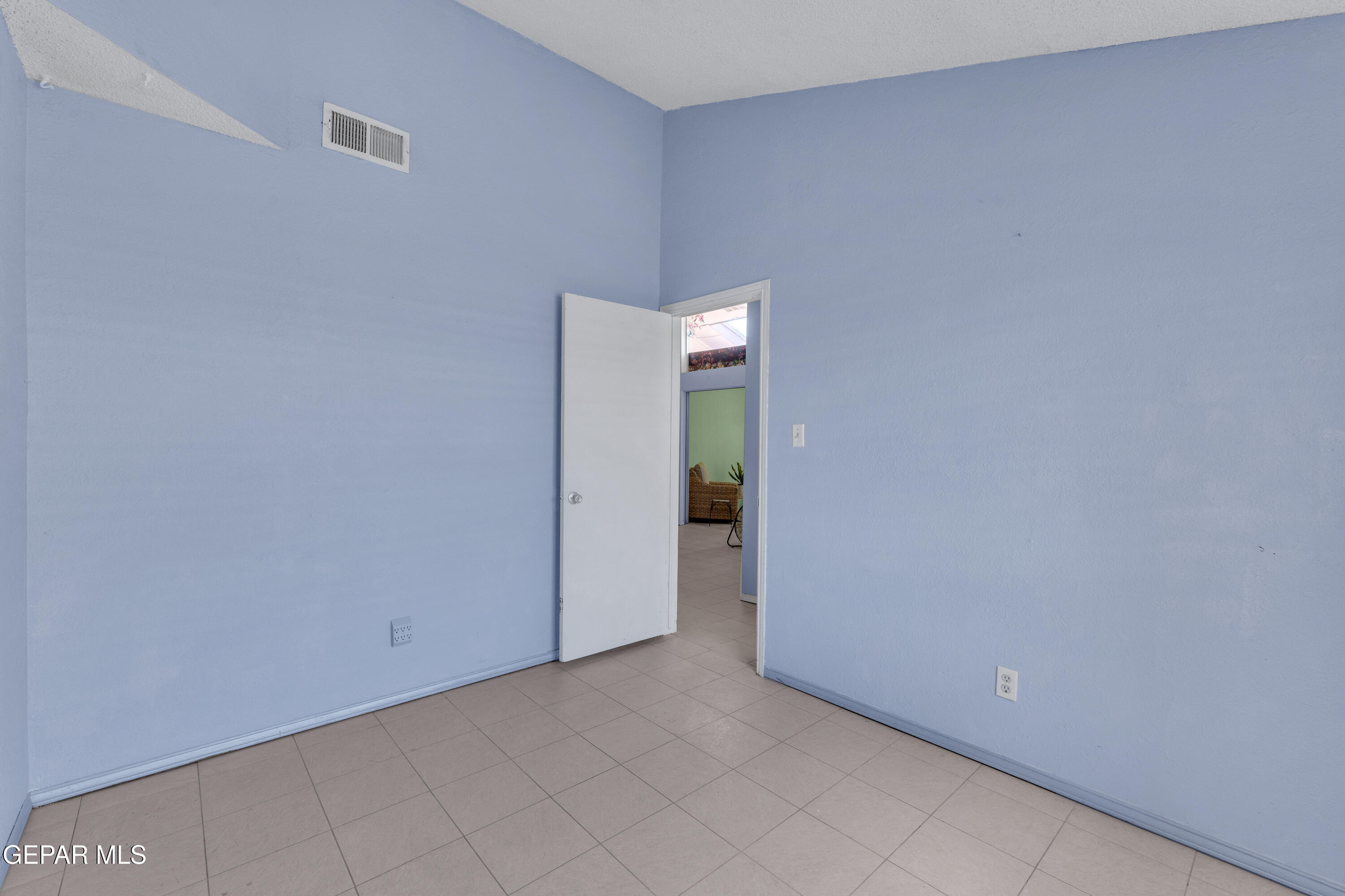 10904 DELAFIELD Drive