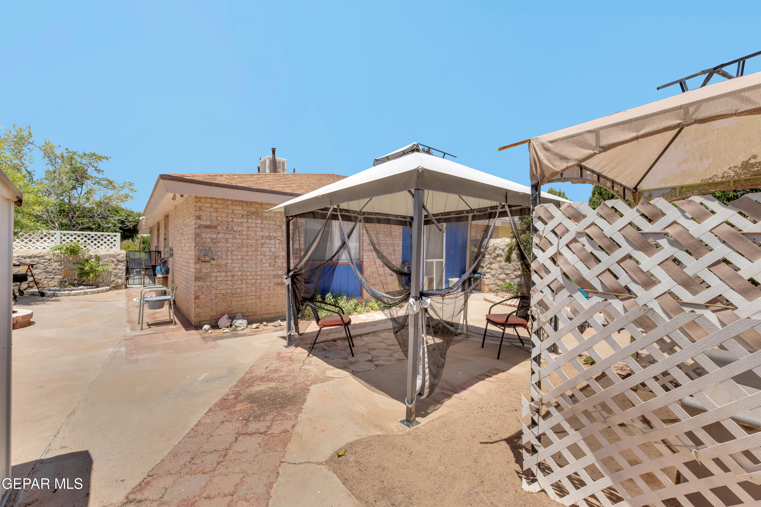 10904 DELAFIELD Drive