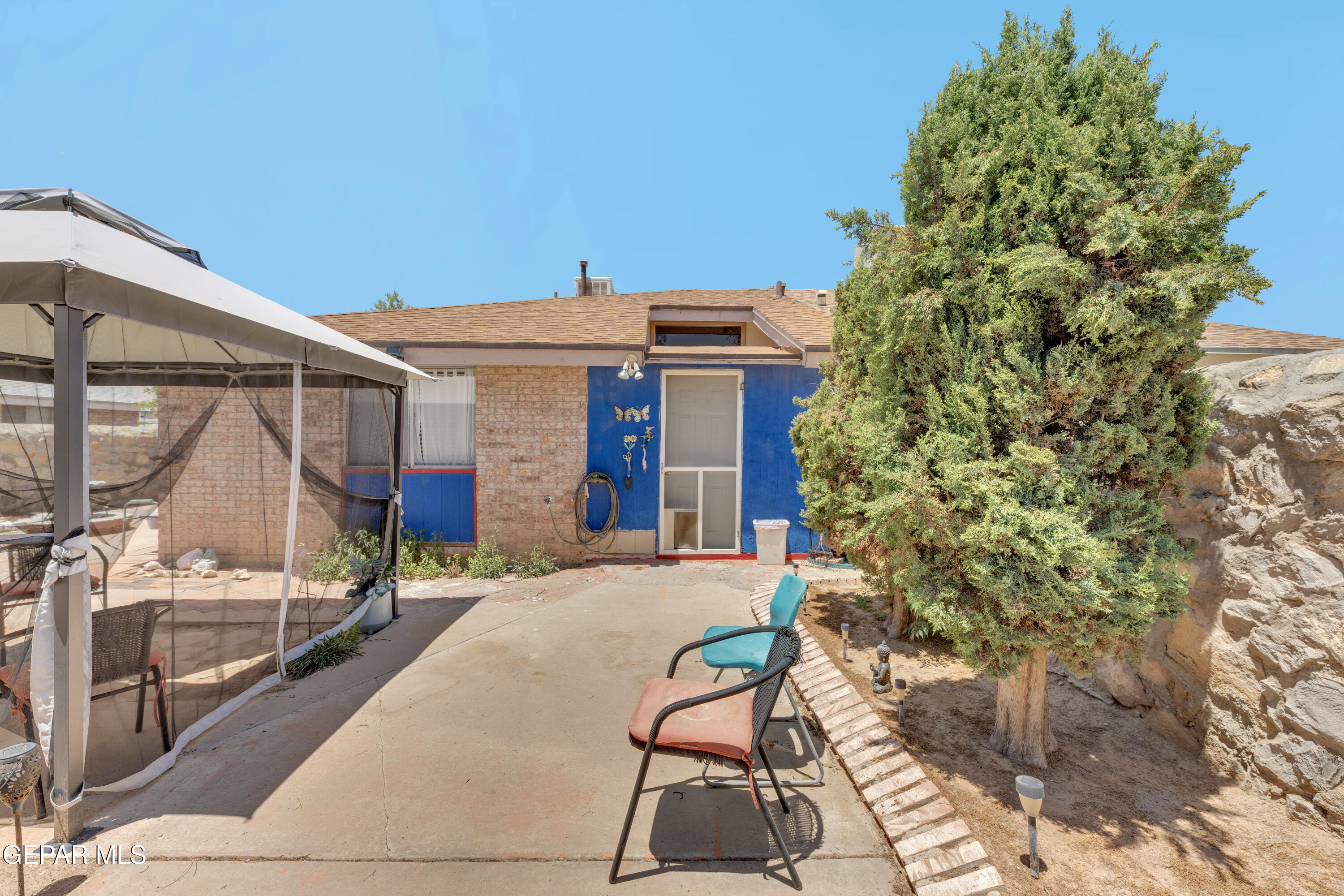 10904 DELAFIELD Drive