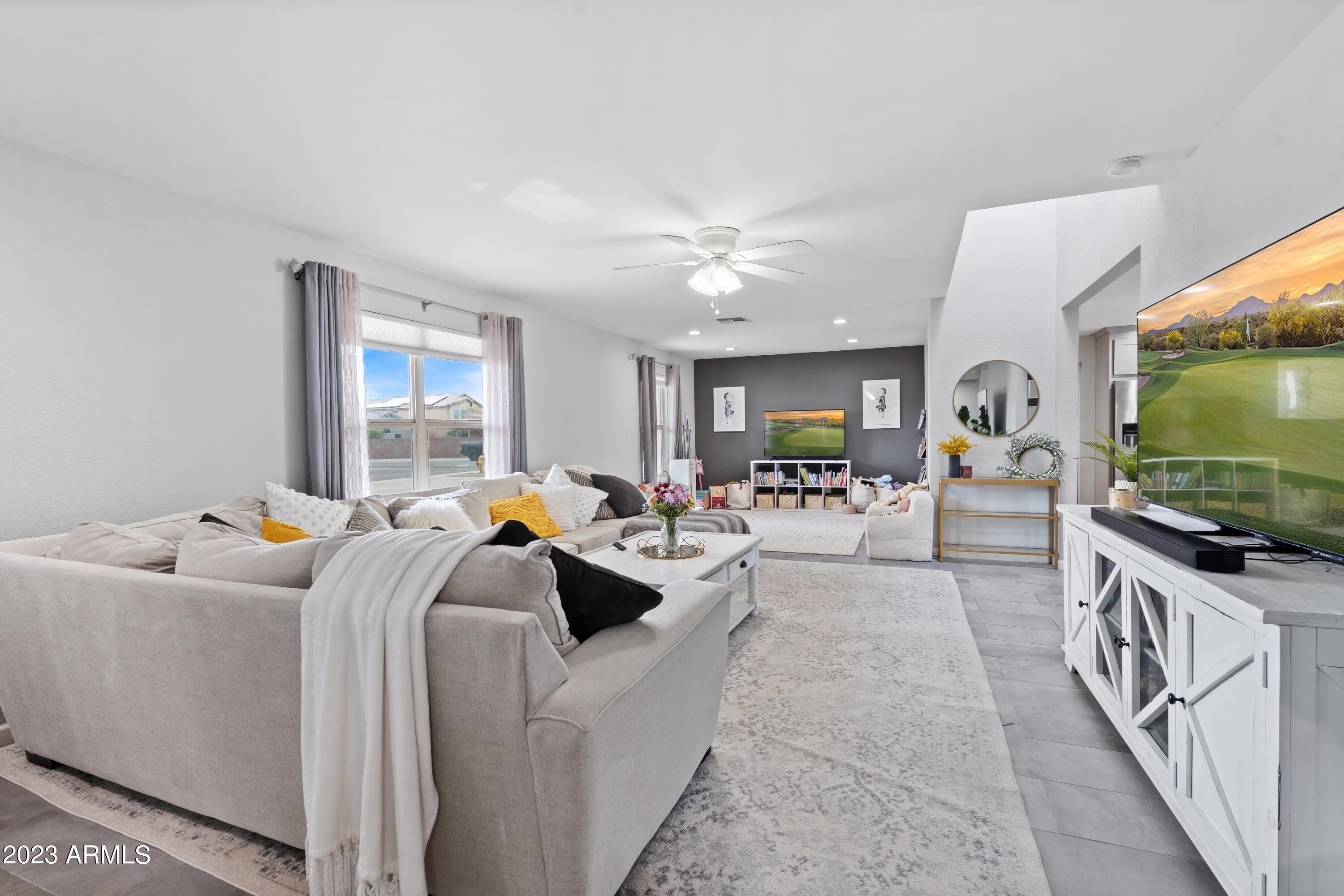 3402 E CAROL ANN Way