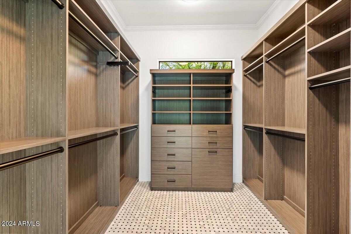 7056 E HORNED OWL Trail