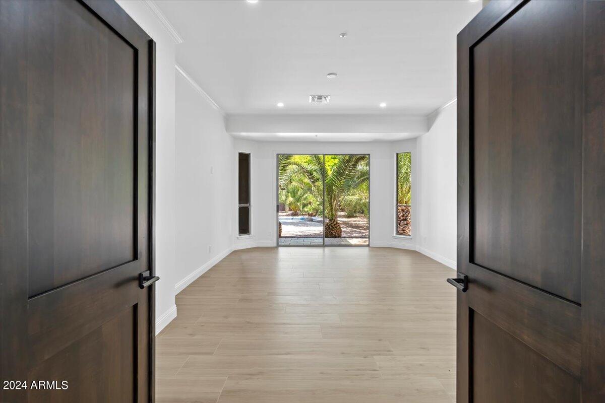 7056 E HORNED OWL Trail