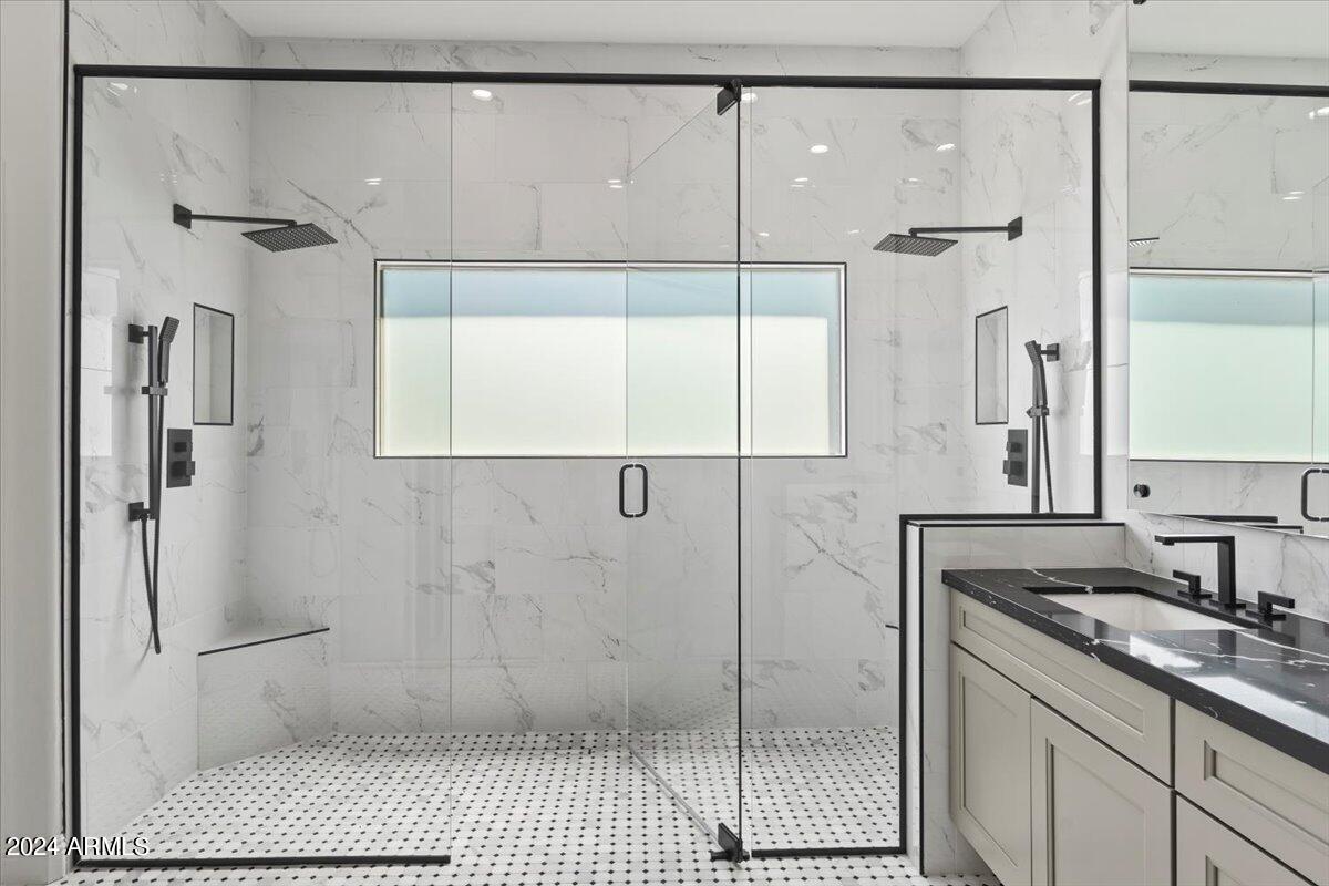 7056 E HORNED OWL Trail