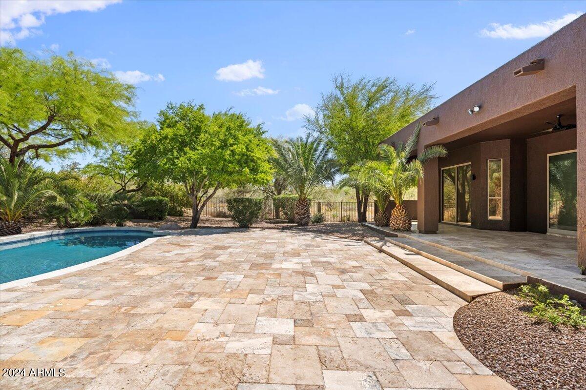 7056 E HORNED OWL Trail