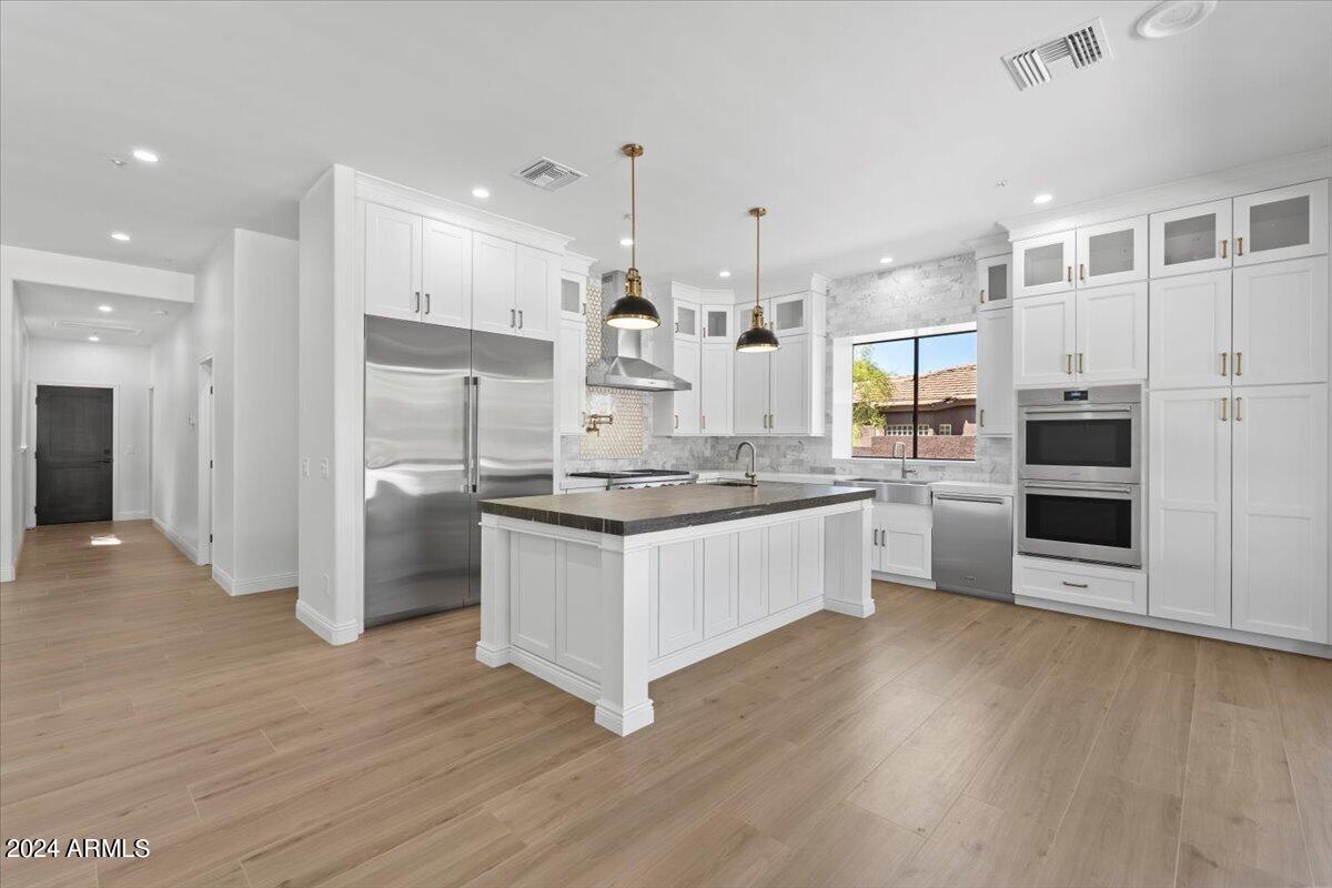 7056 E HORNED OWL Trail