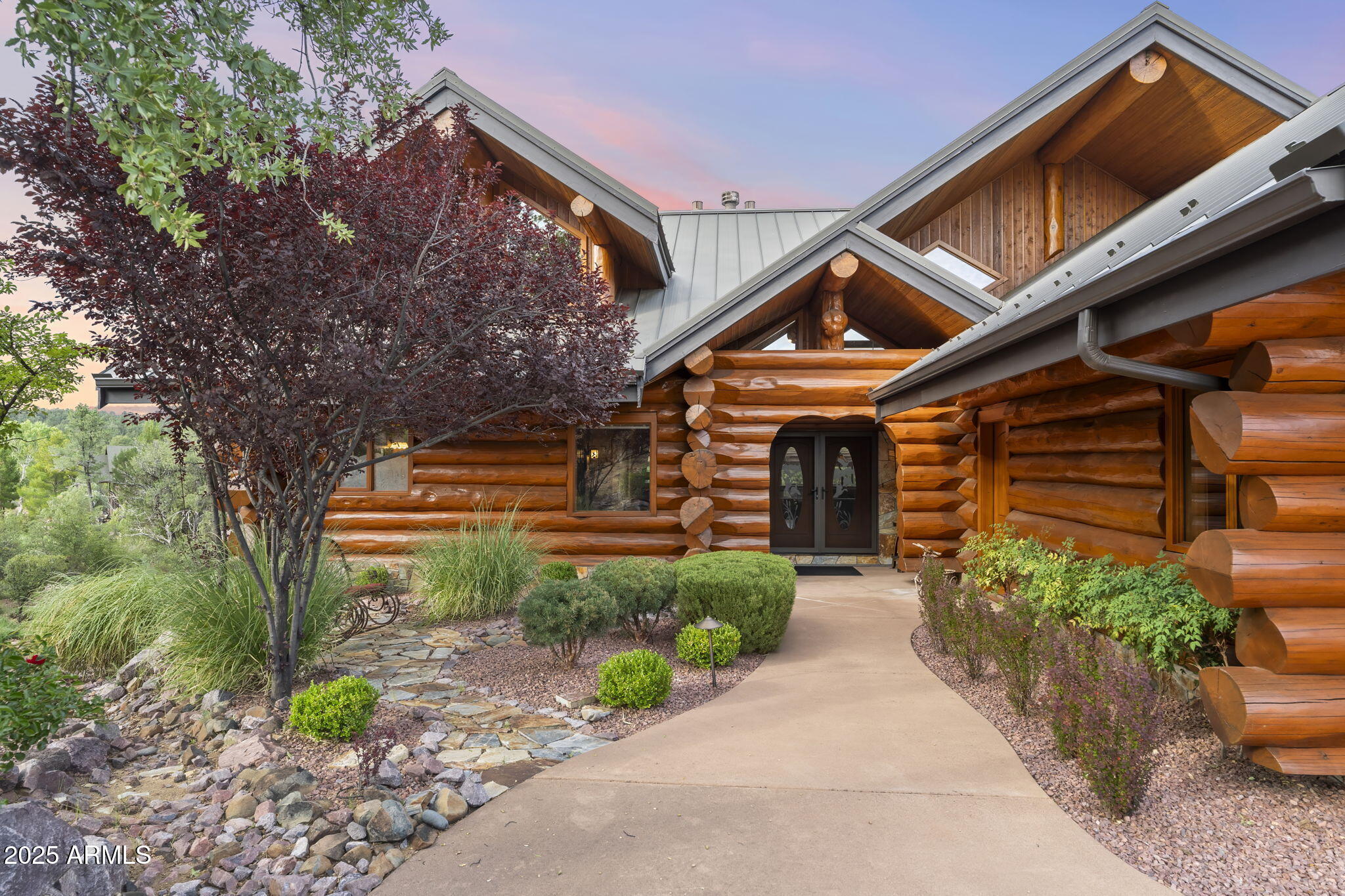 2706 E Wild Rose Circle