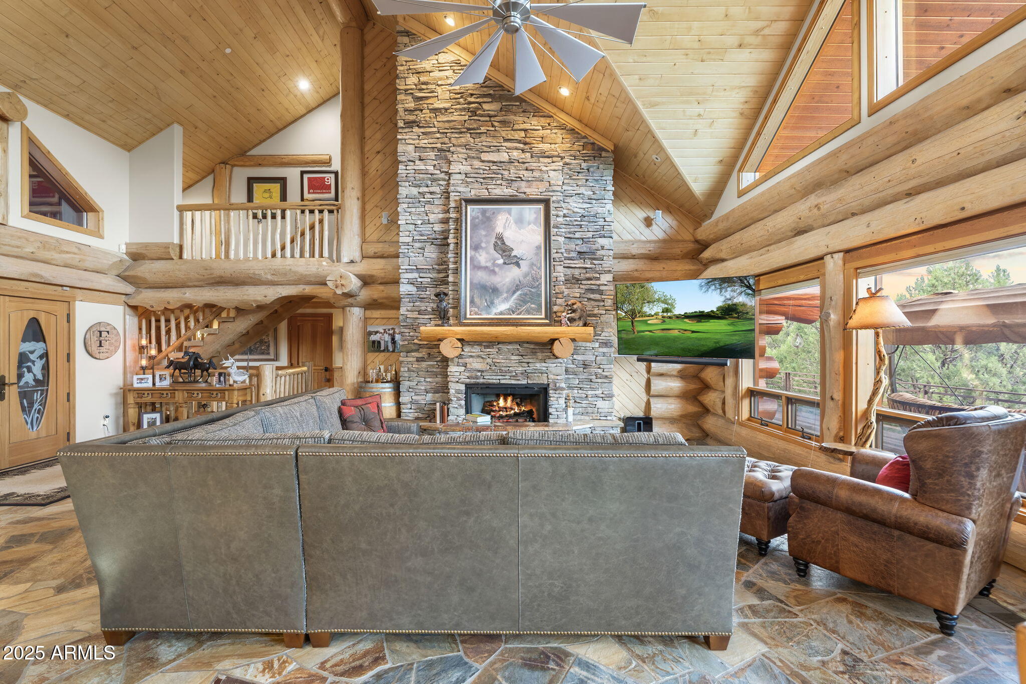2706 E Wild Rose Circle