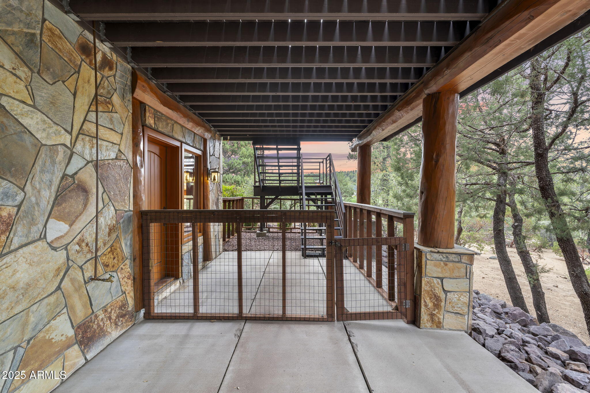 2706 E Wild Rose Circle