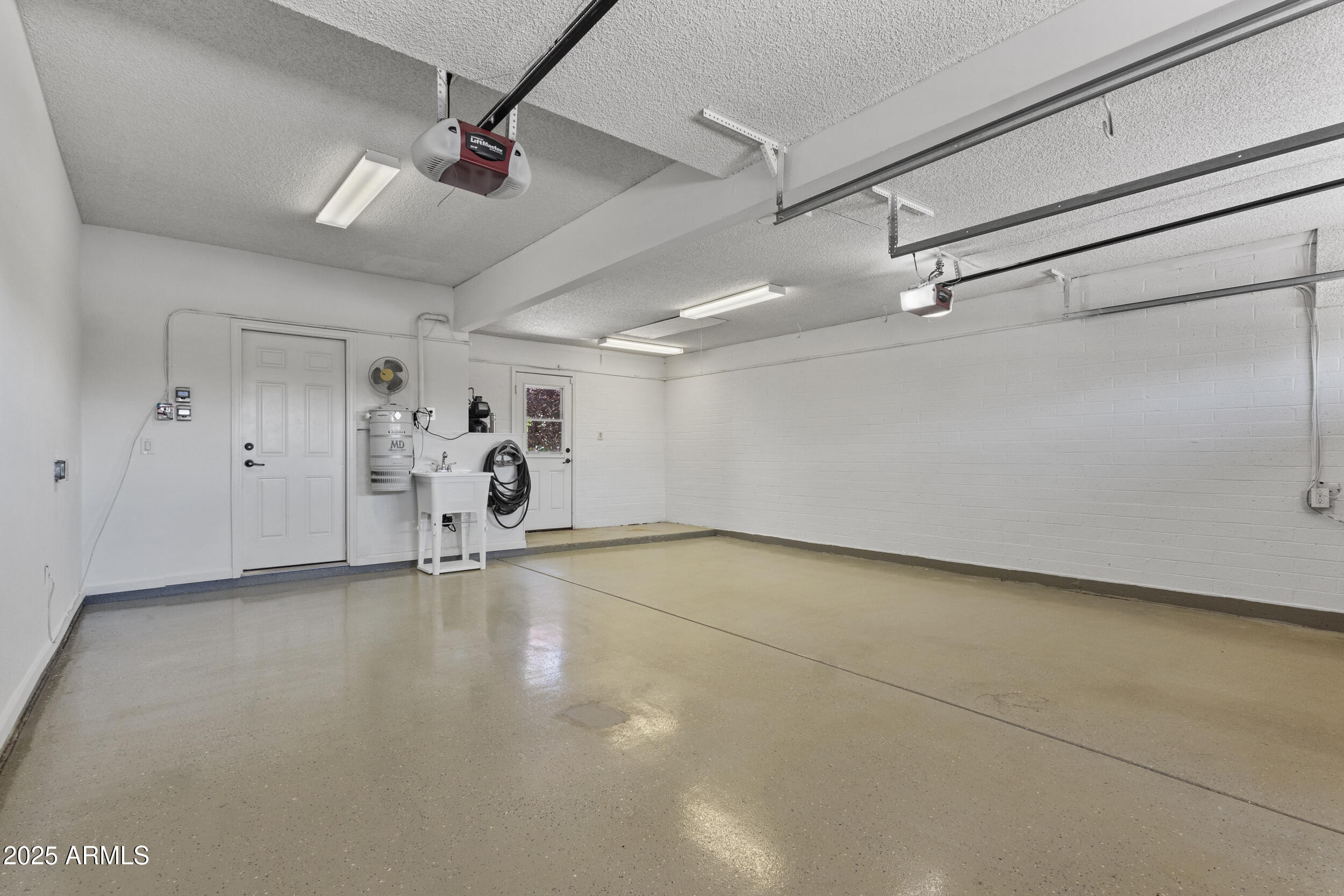 1131 N YORK Circle, Mesa