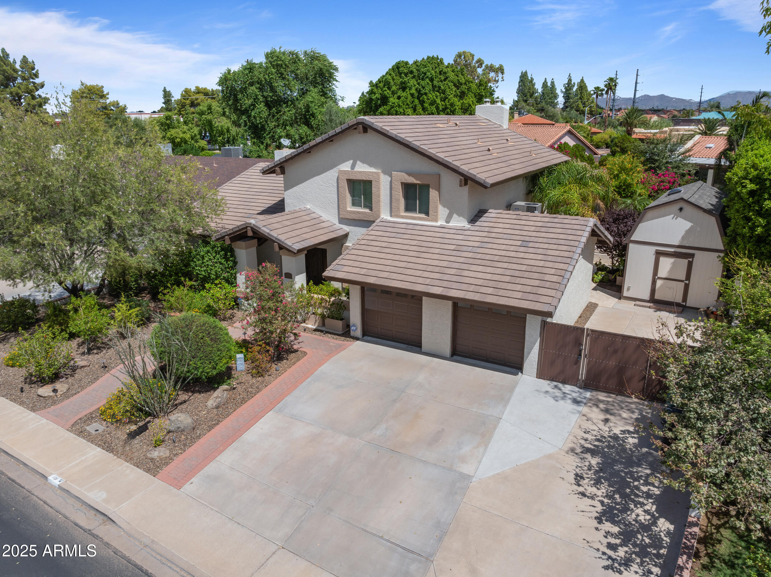 1131 N YORK Circle, Mesa
