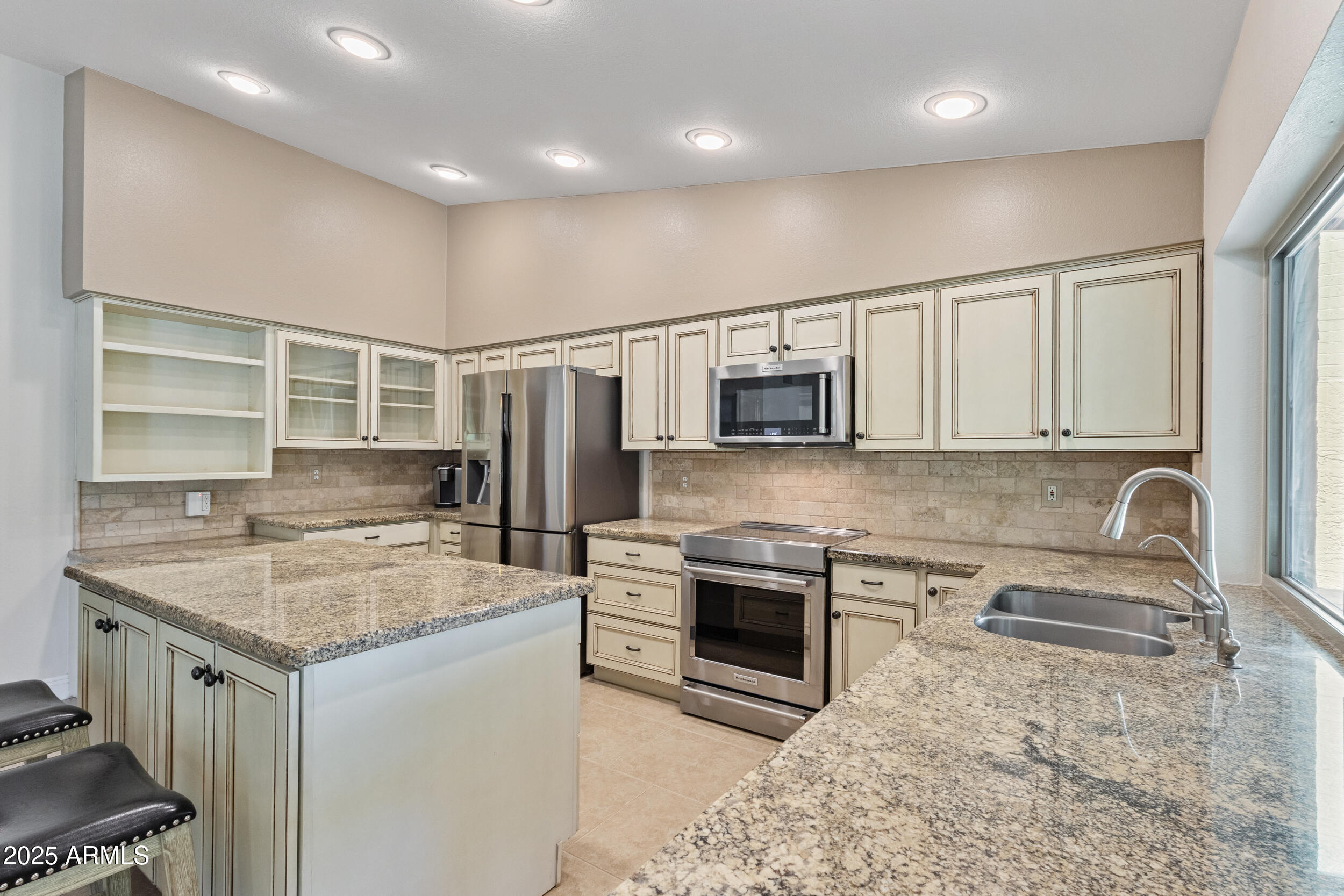 1131 N YORK Circle, Mesa