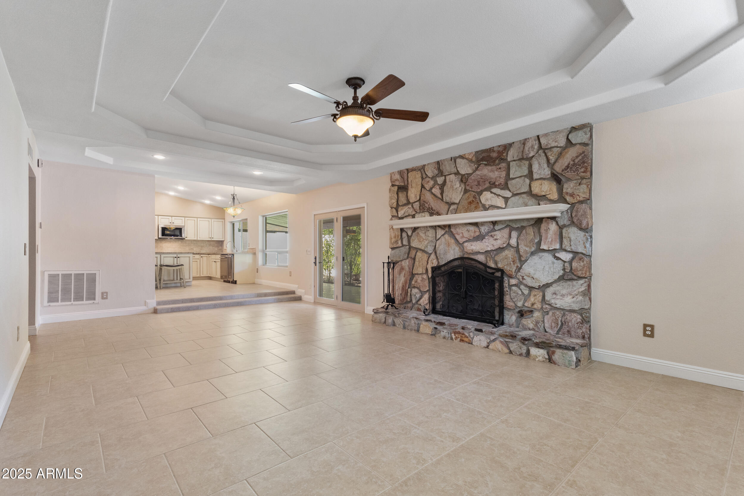 1131 N YORK Circle, Mesa