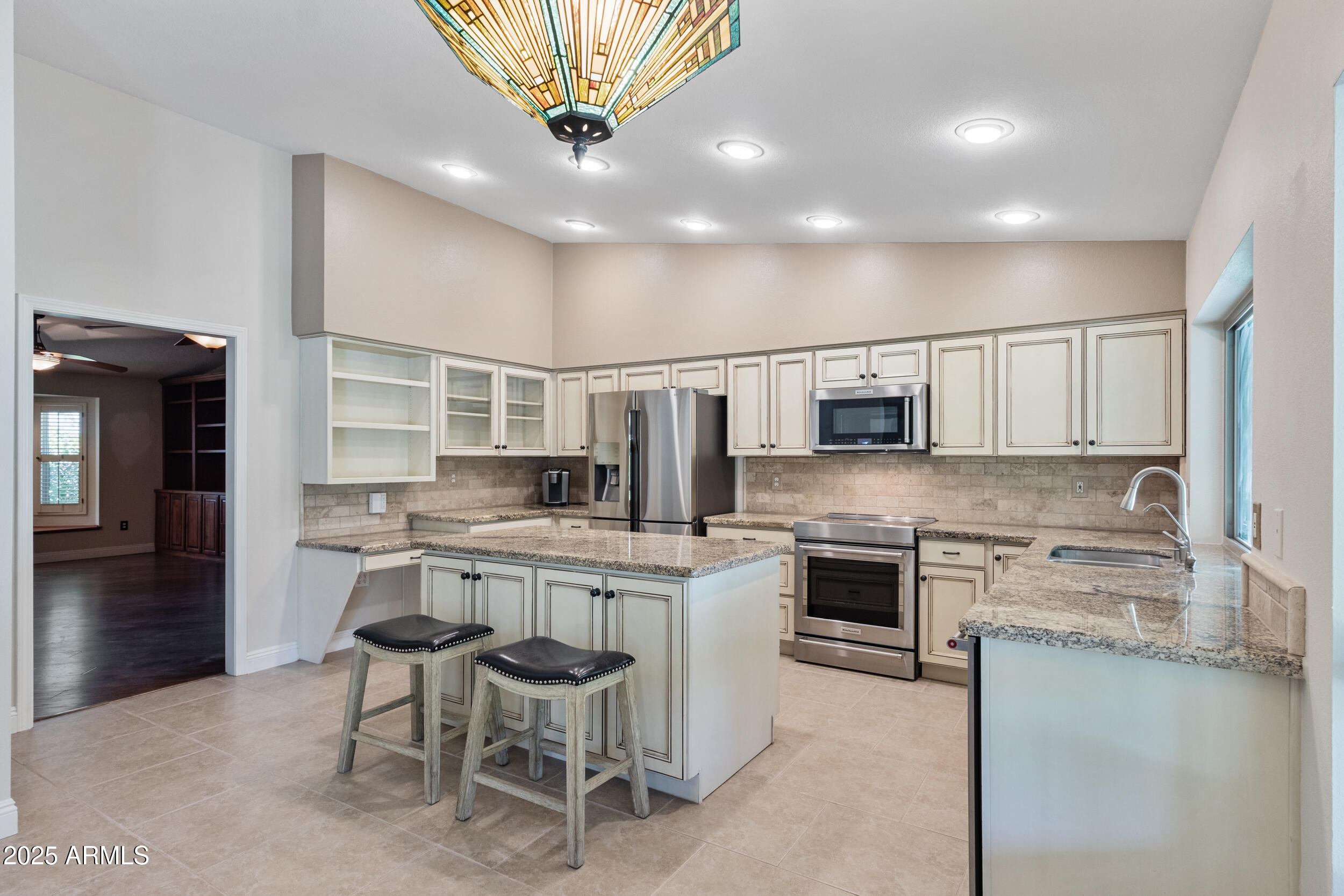 1131 N YORK Circle, Mesa