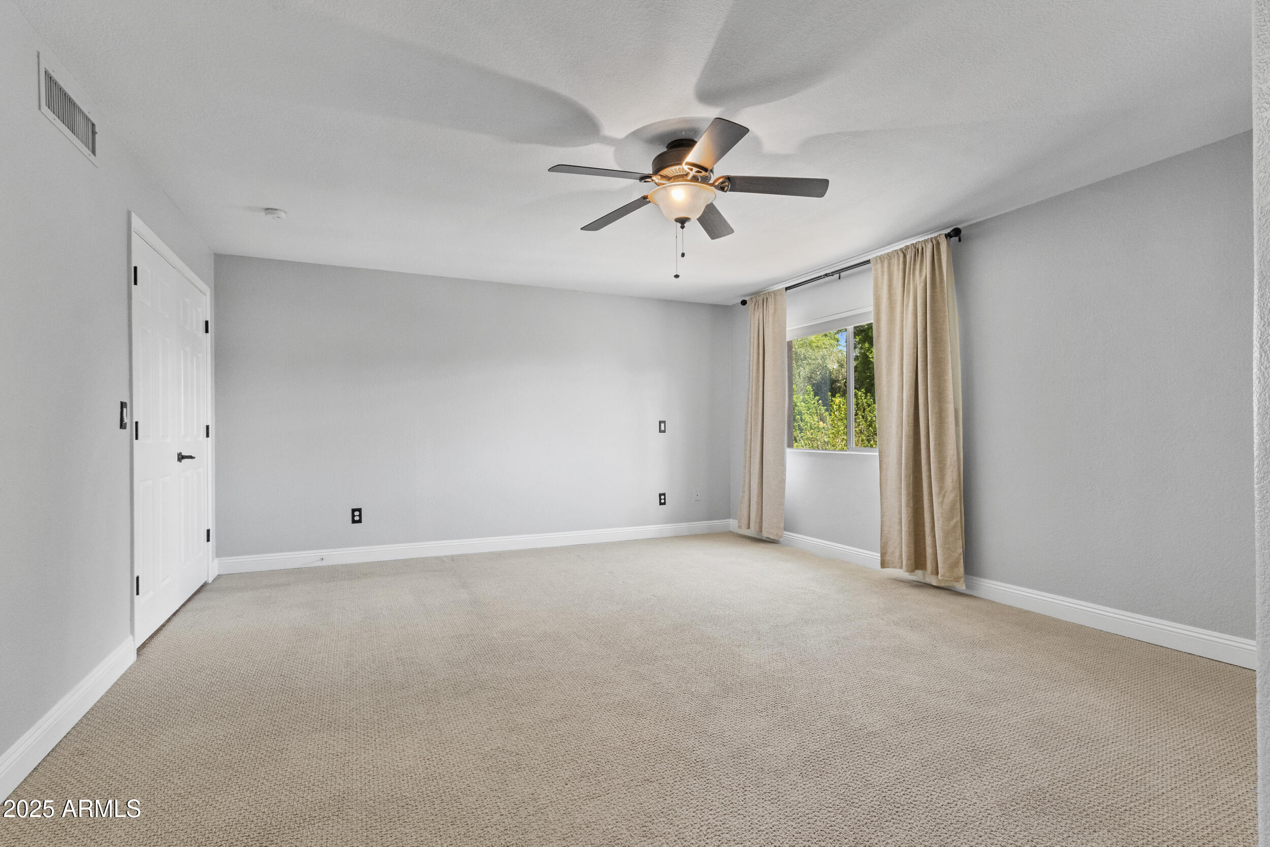 1131 N YORK Circle, Mesa
