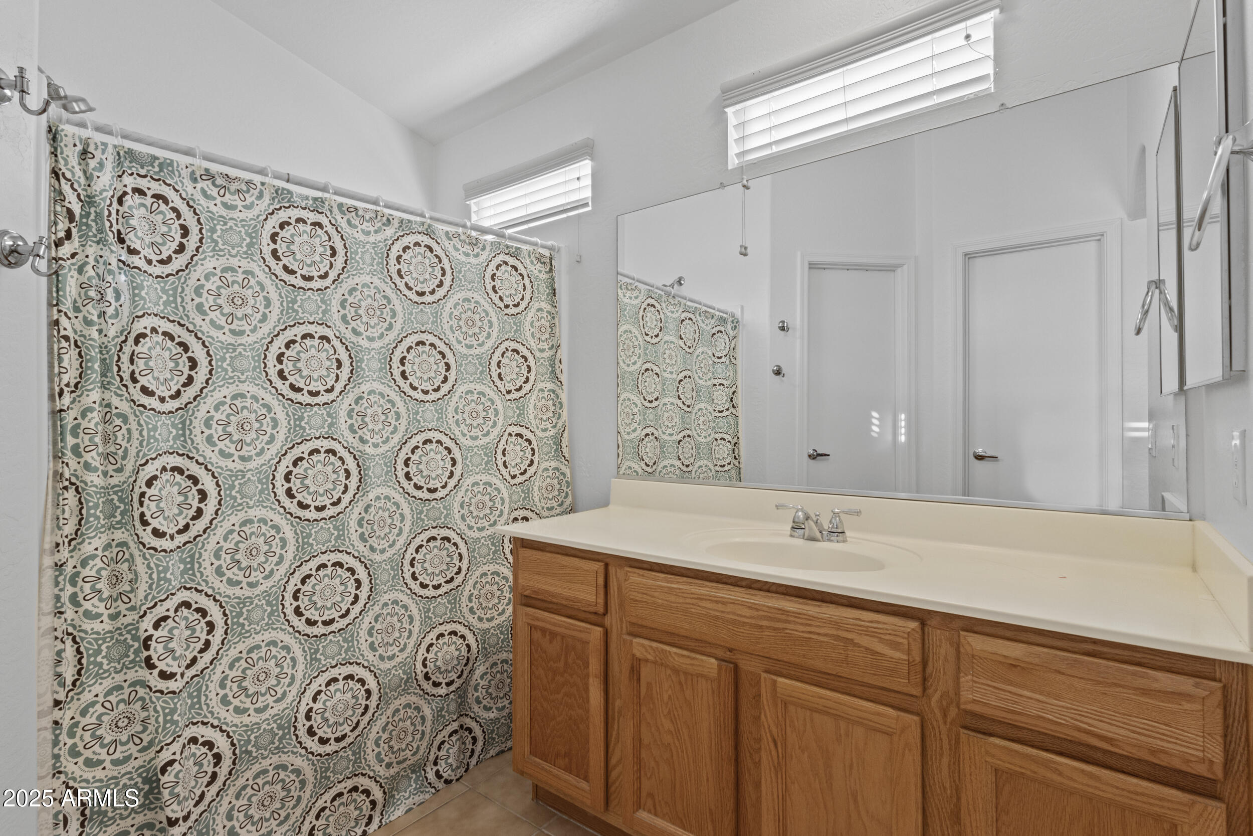 17365 N CAVE CREEK Road, 218, Phoenix Unit: 218