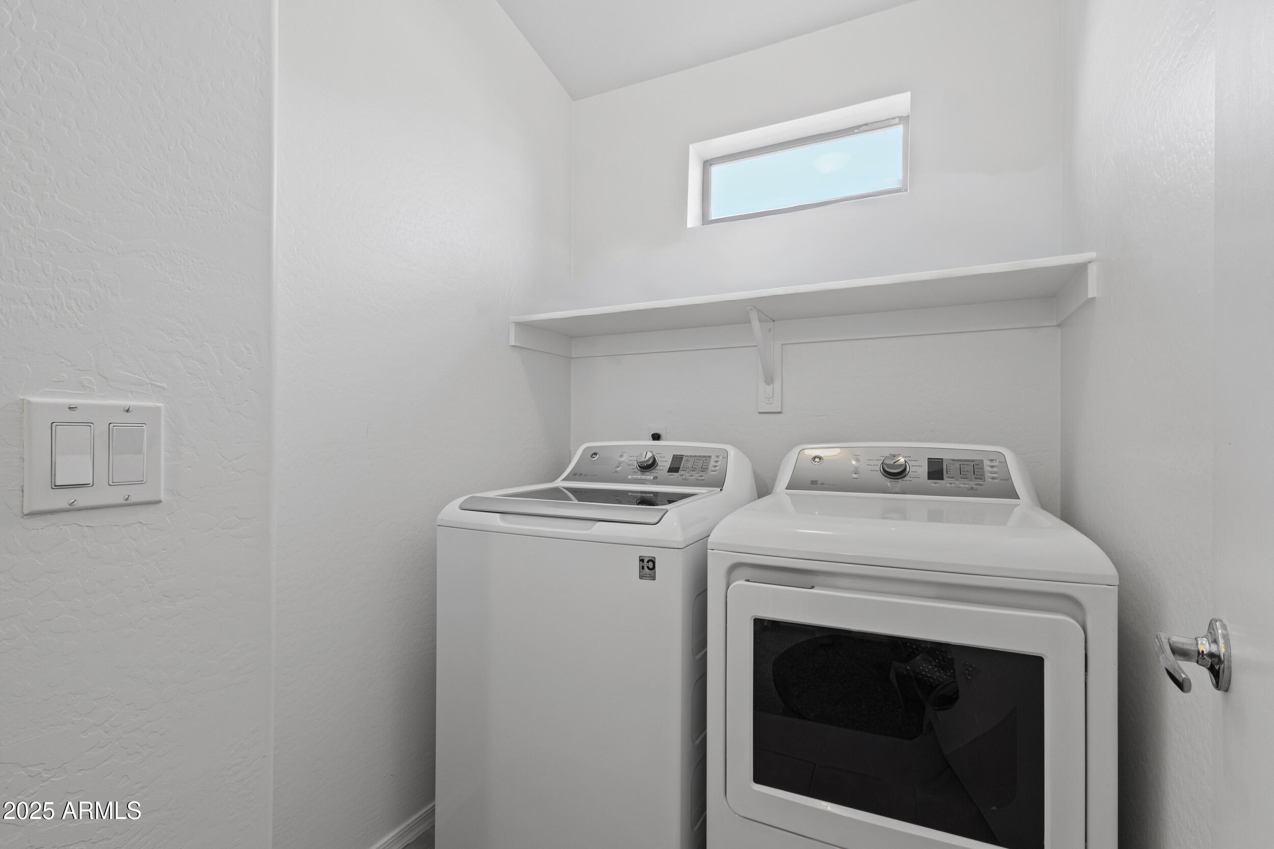 17365 N CAVE CREEK Road, 218, Phoenix Unit: 218