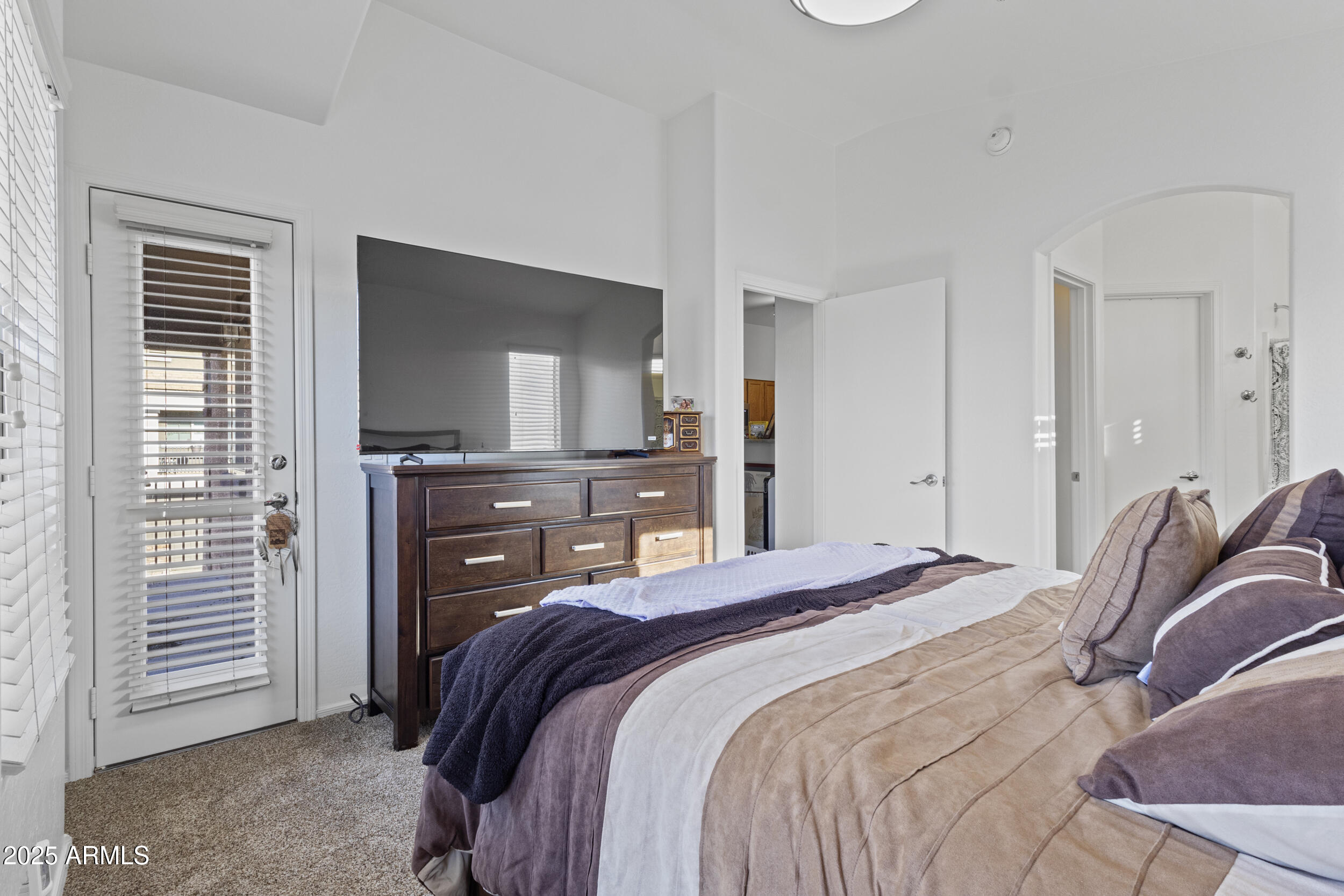 17365 N CAVE CREEK Road, 218, Phoenix Unit: 218