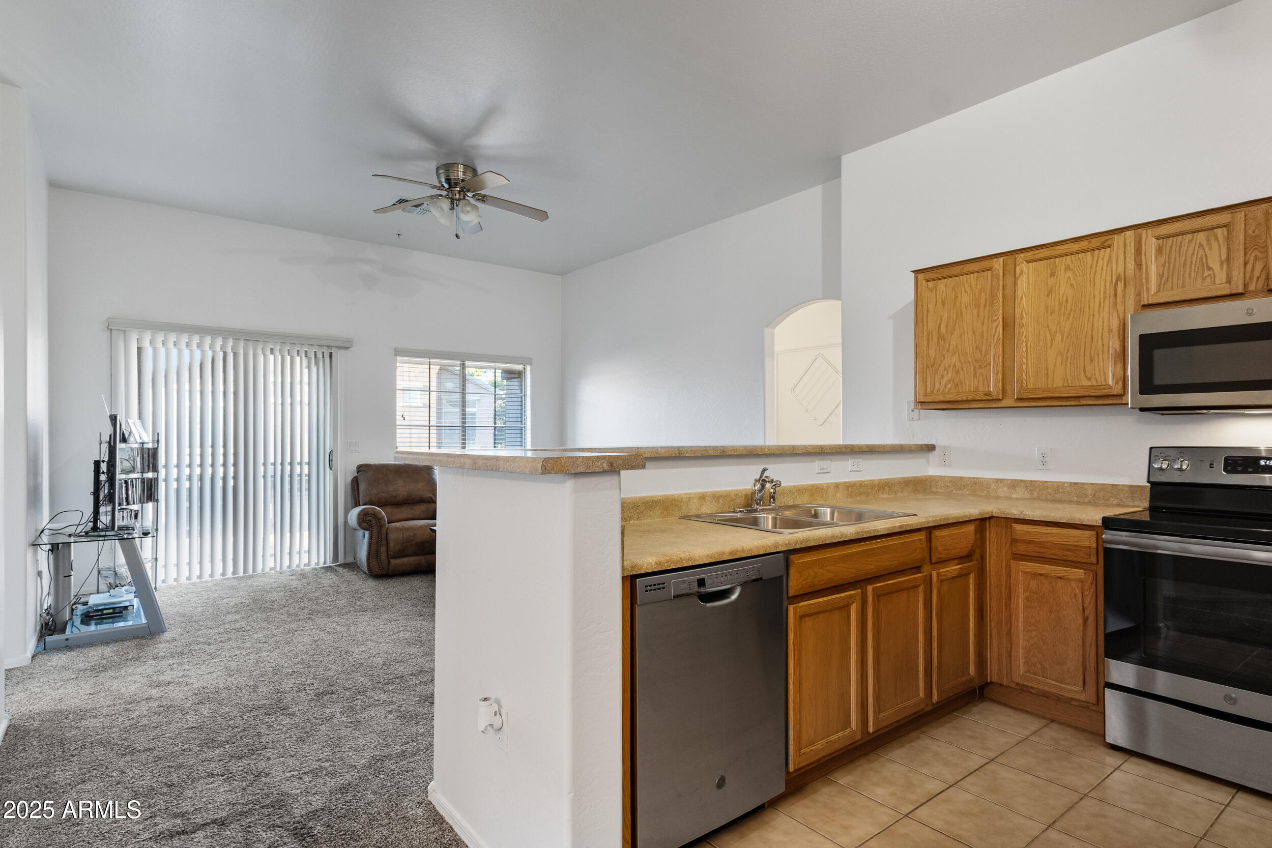 17365 N CAVE CREEK Road, 218, Phoenix Unit: 218
