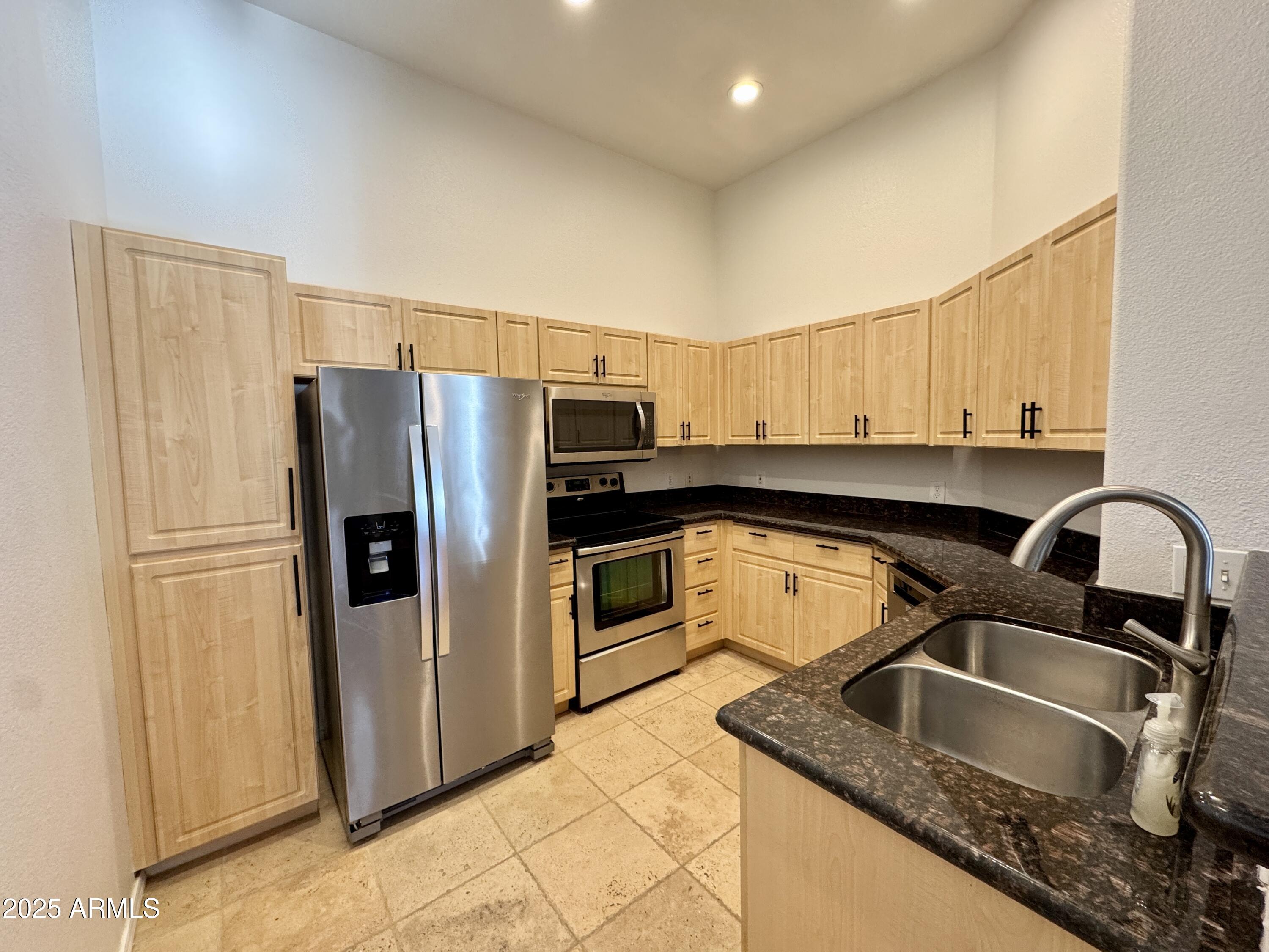 20801 N 90TH Place, 140