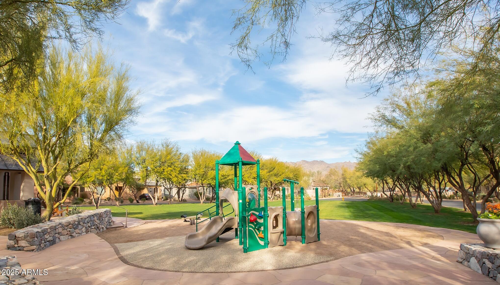 20801 N 90TH Place, 140