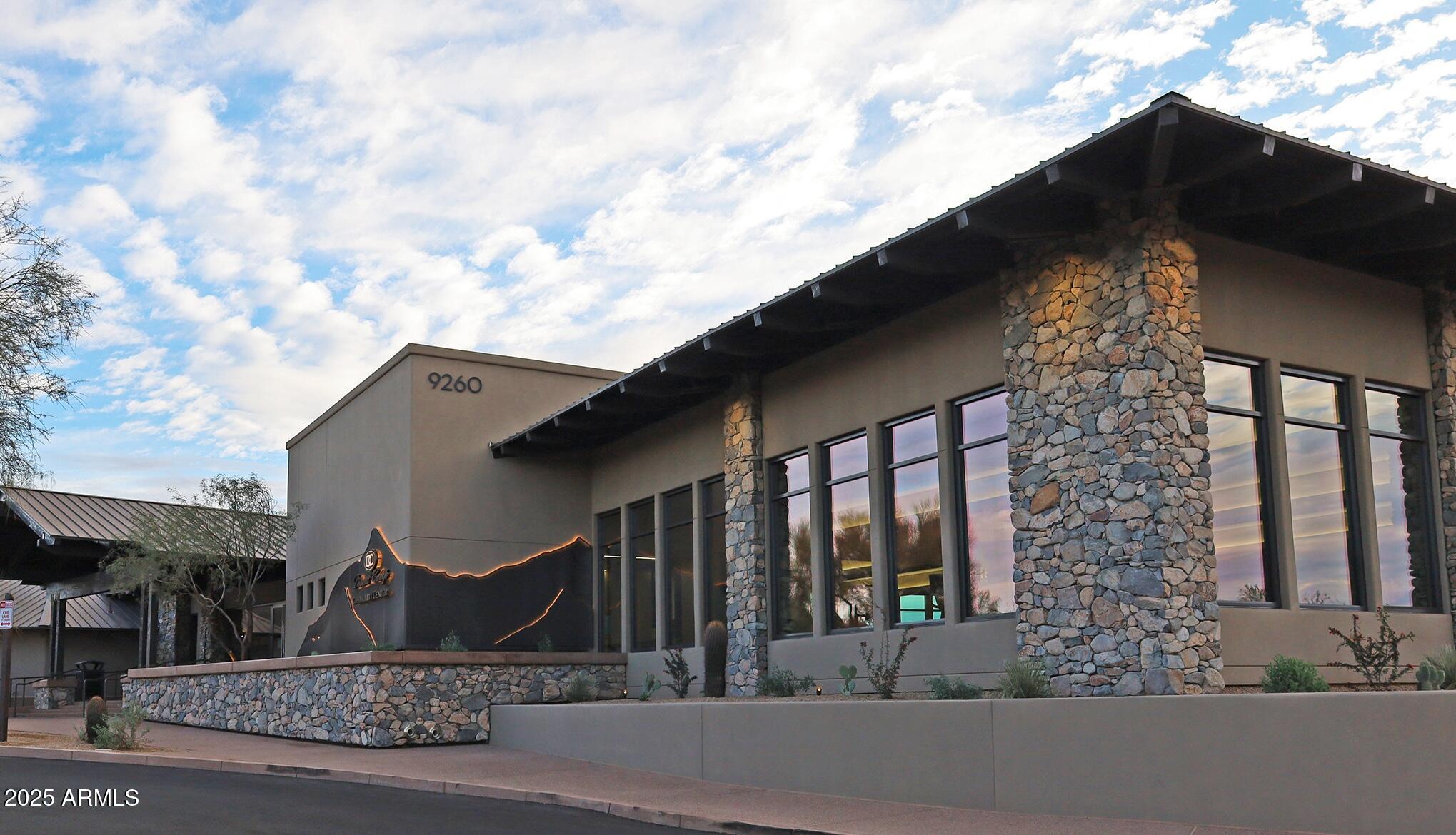 20801 N 90TH Place, 140