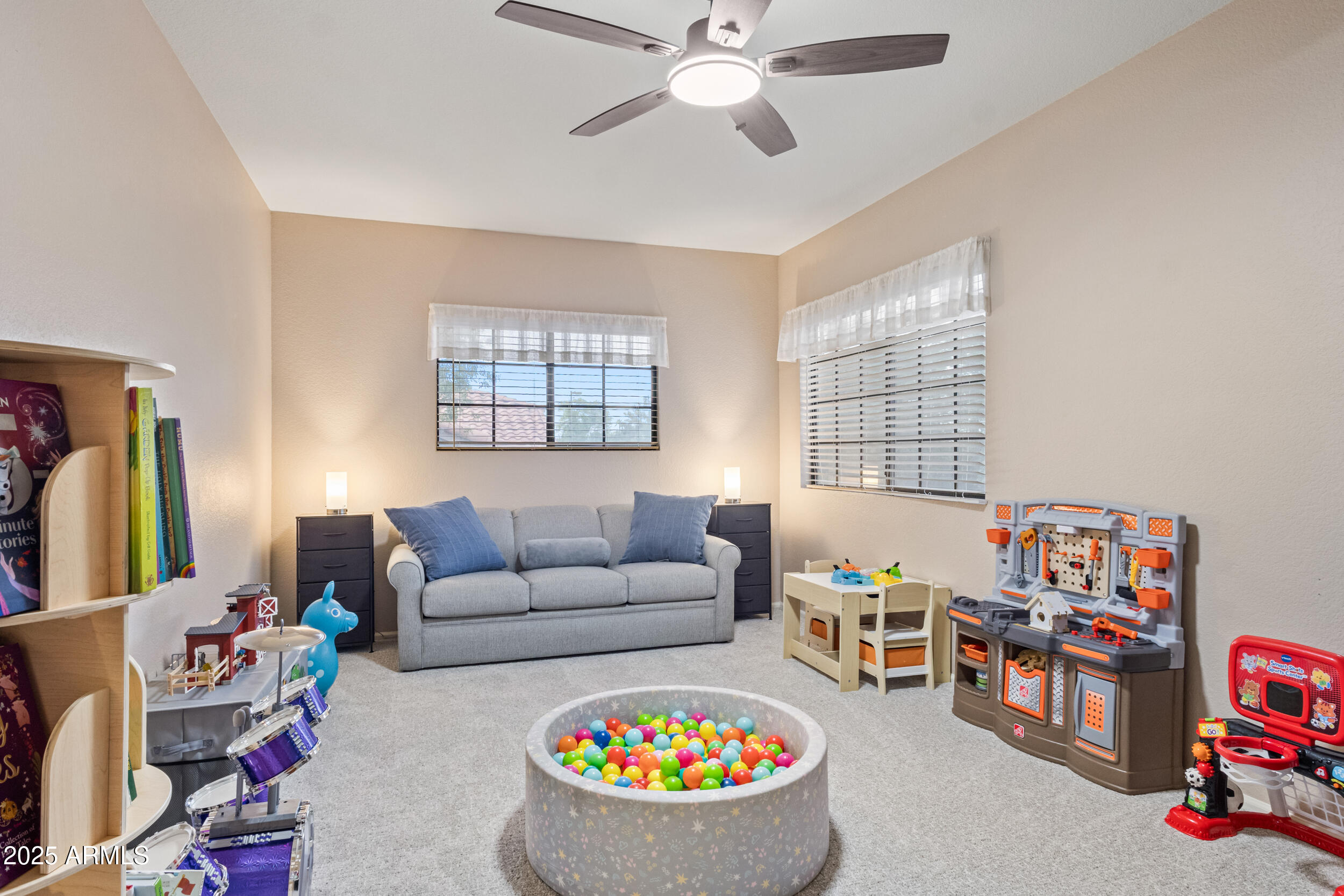 1214 W IRIS Drive, Gilbert