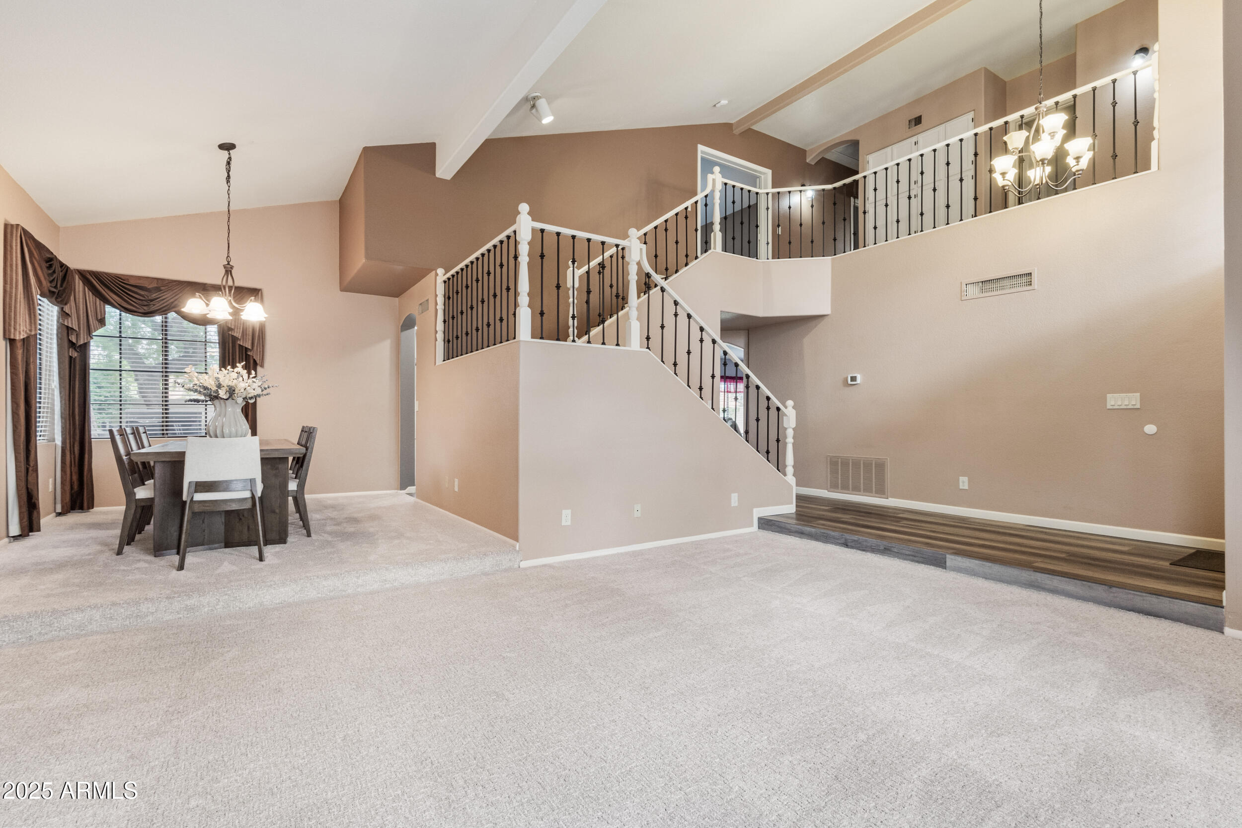 1214 W IRIS Drive, Gilbert