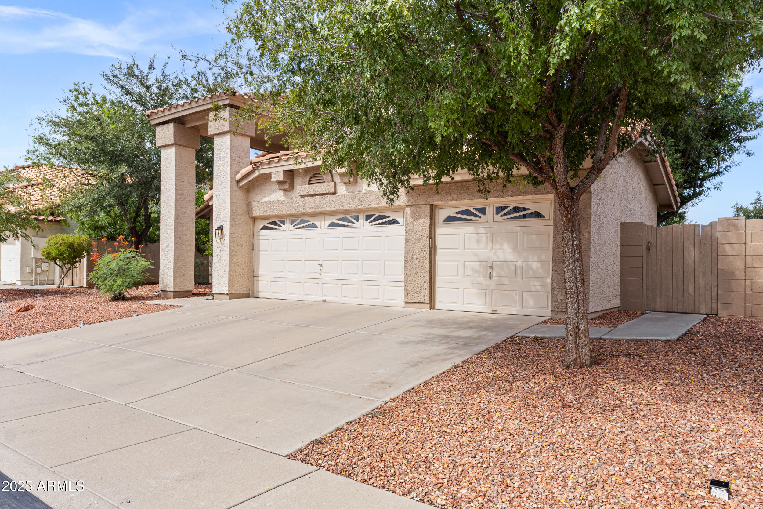 1214 W IRIS Drive, Gilbert