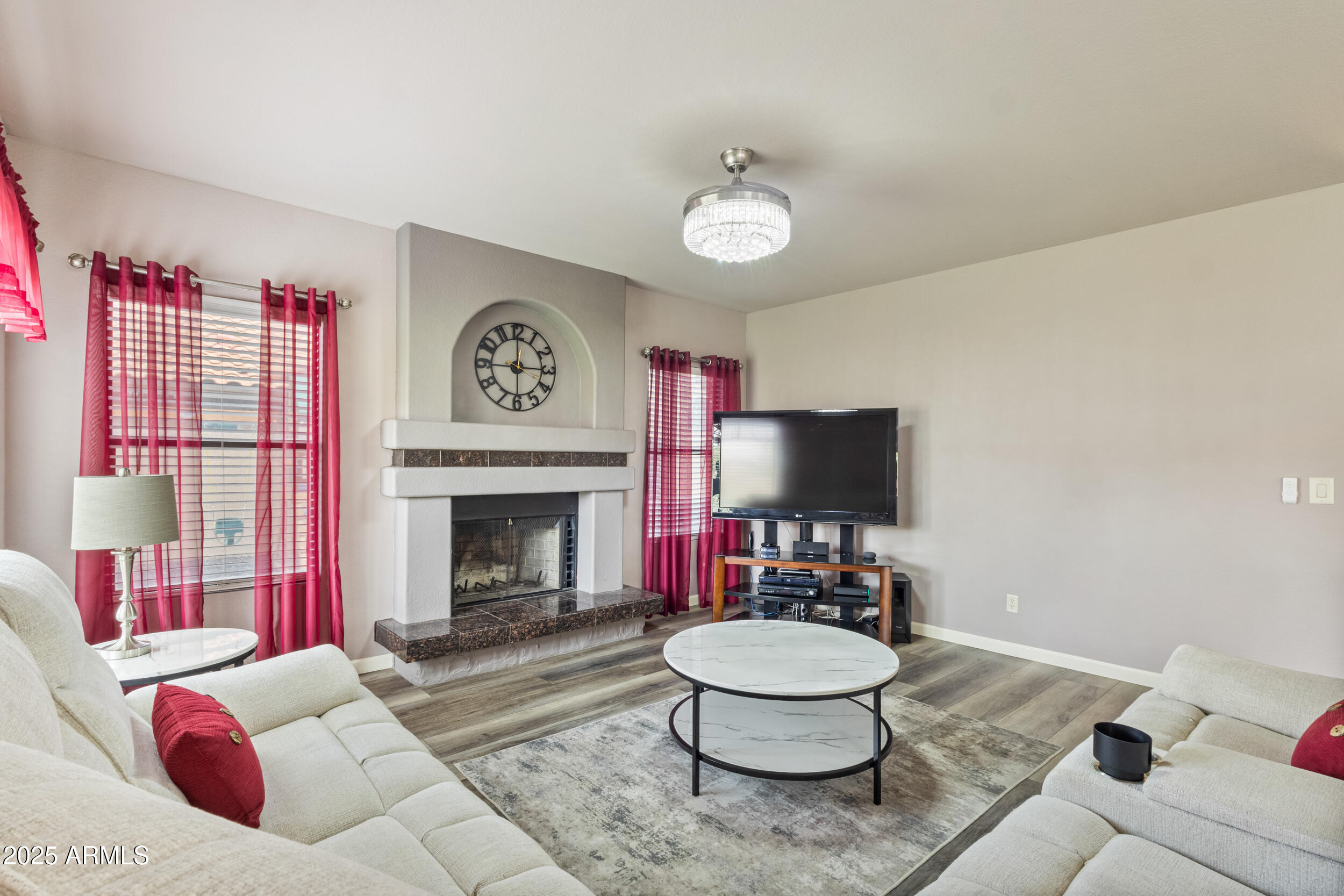 1214 W IRIS Drive, Gilbert