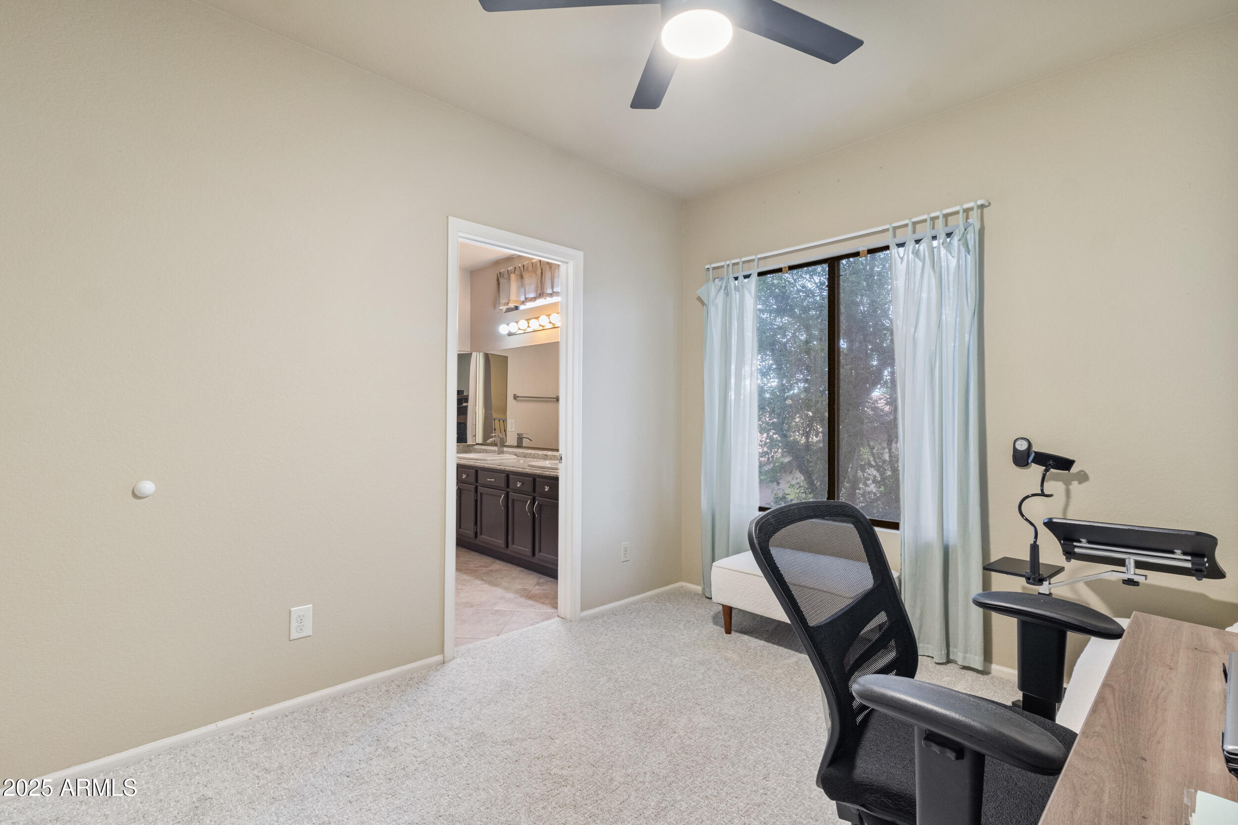 1214 W IRIS Drive, Gilbert